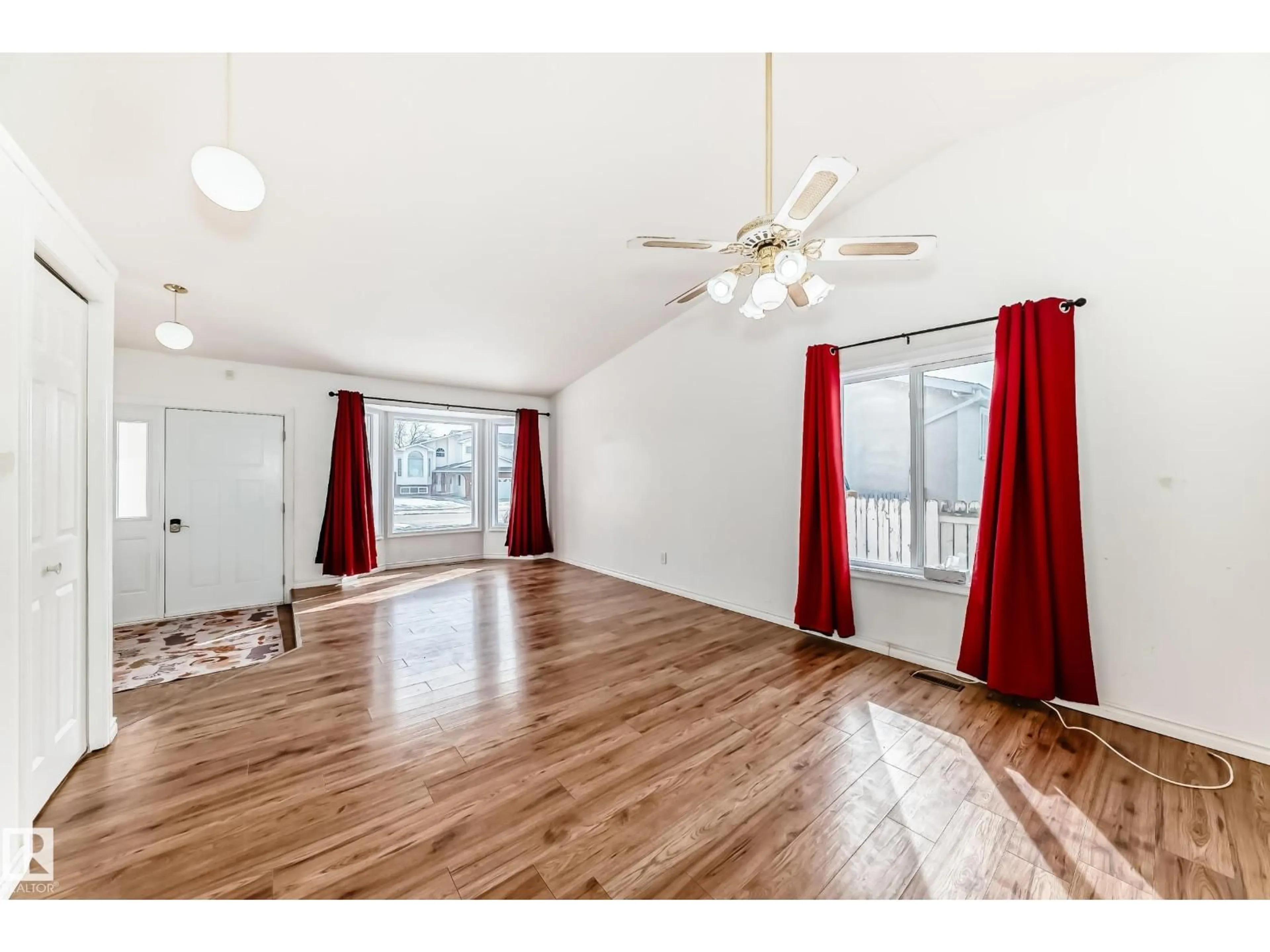 A pic of a room for 1832 42 ST, Edmonton Alberta T6L3H5