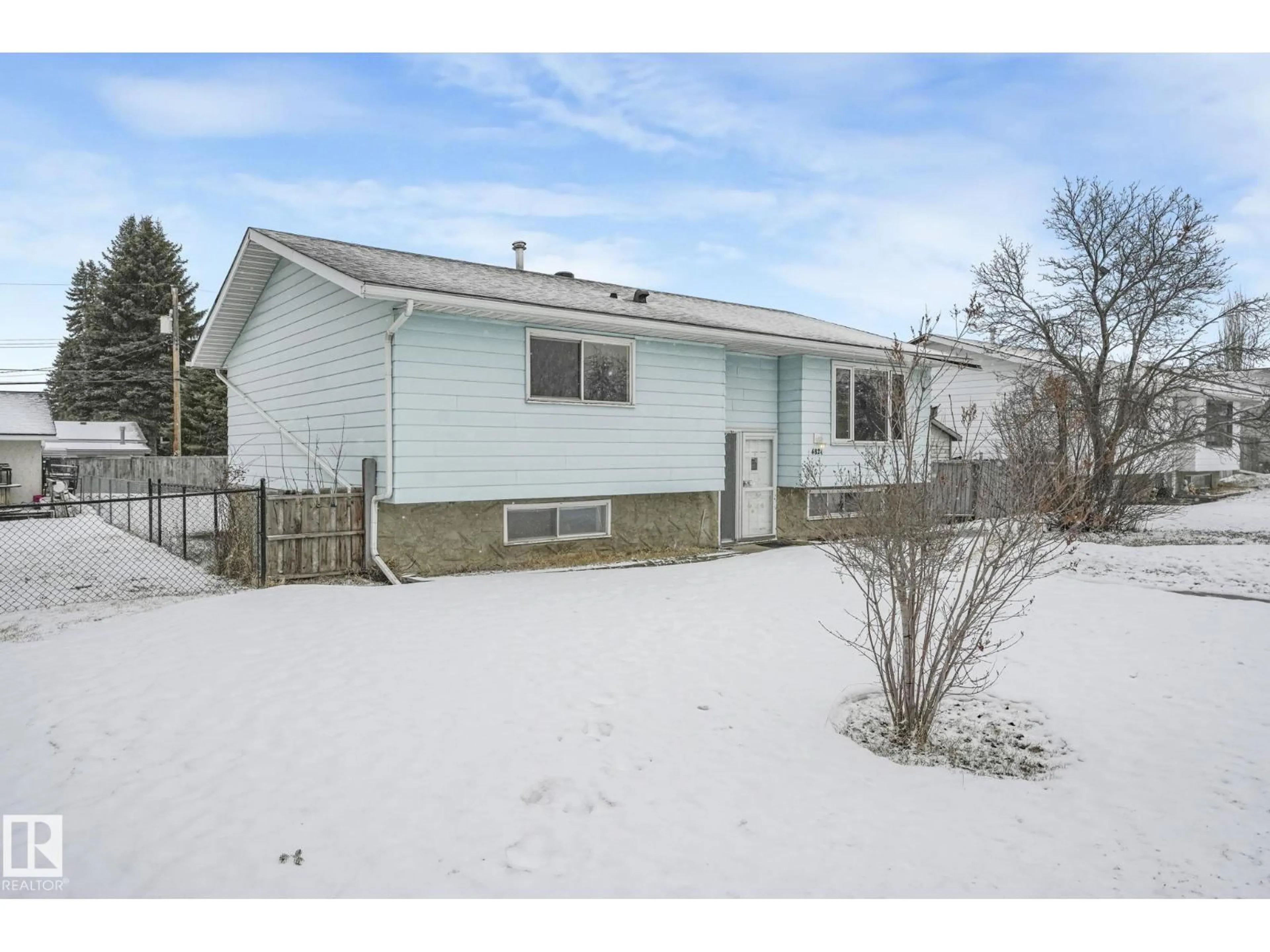 Unknown for 4824 48 ST, Gibbons Alberta T0A1N0