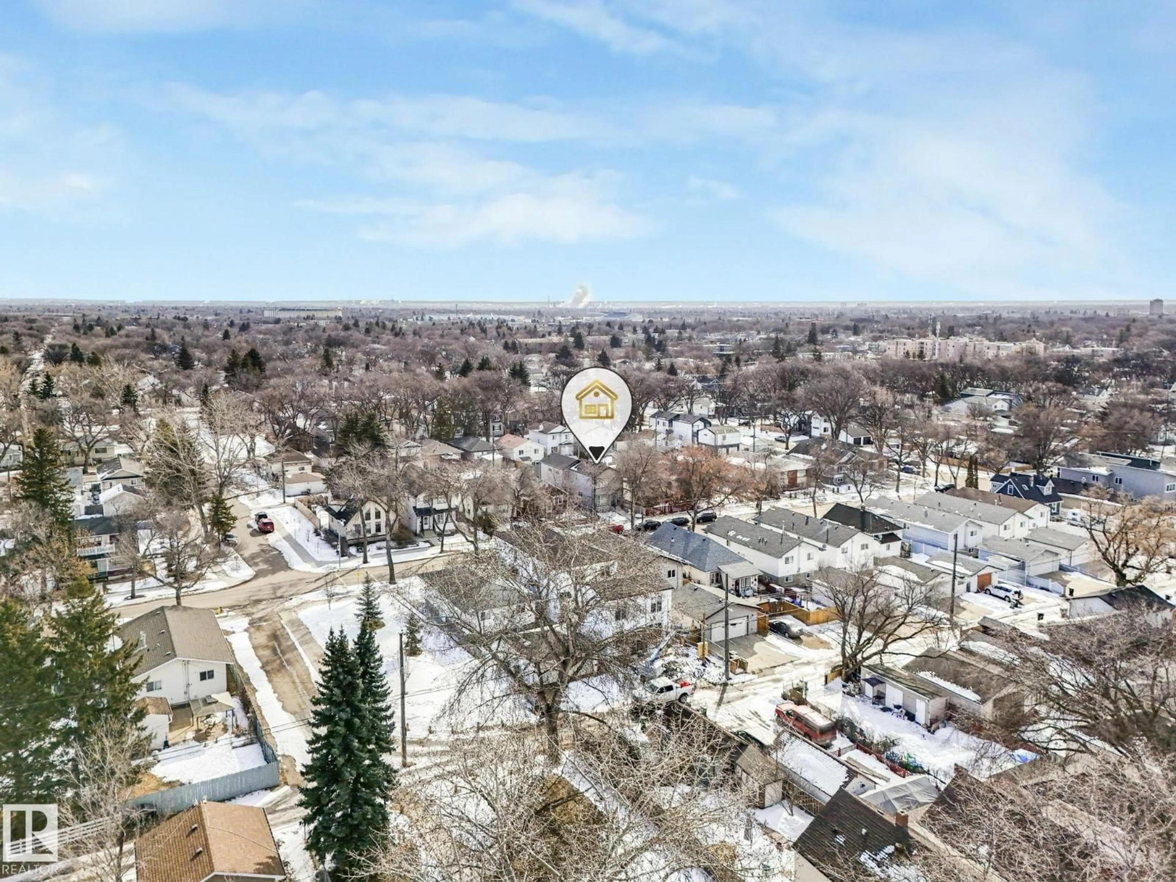 A pic from outside/outdoor area/front of a property/back of a property/a pic from drone, mountain view for 12025 92 ST, Edmonton Alberta T5G1A8