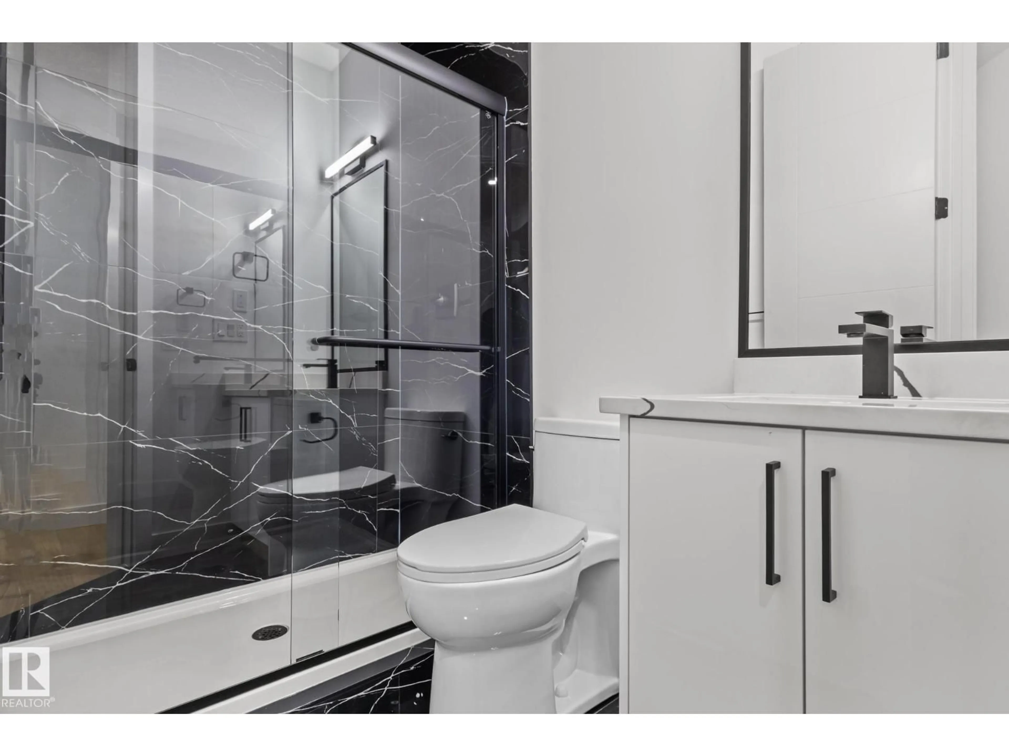 Contemporary bathroom, ceramic/tile floor for NW - 15417 20 ST, Edmonton Alberta T5Y4H8