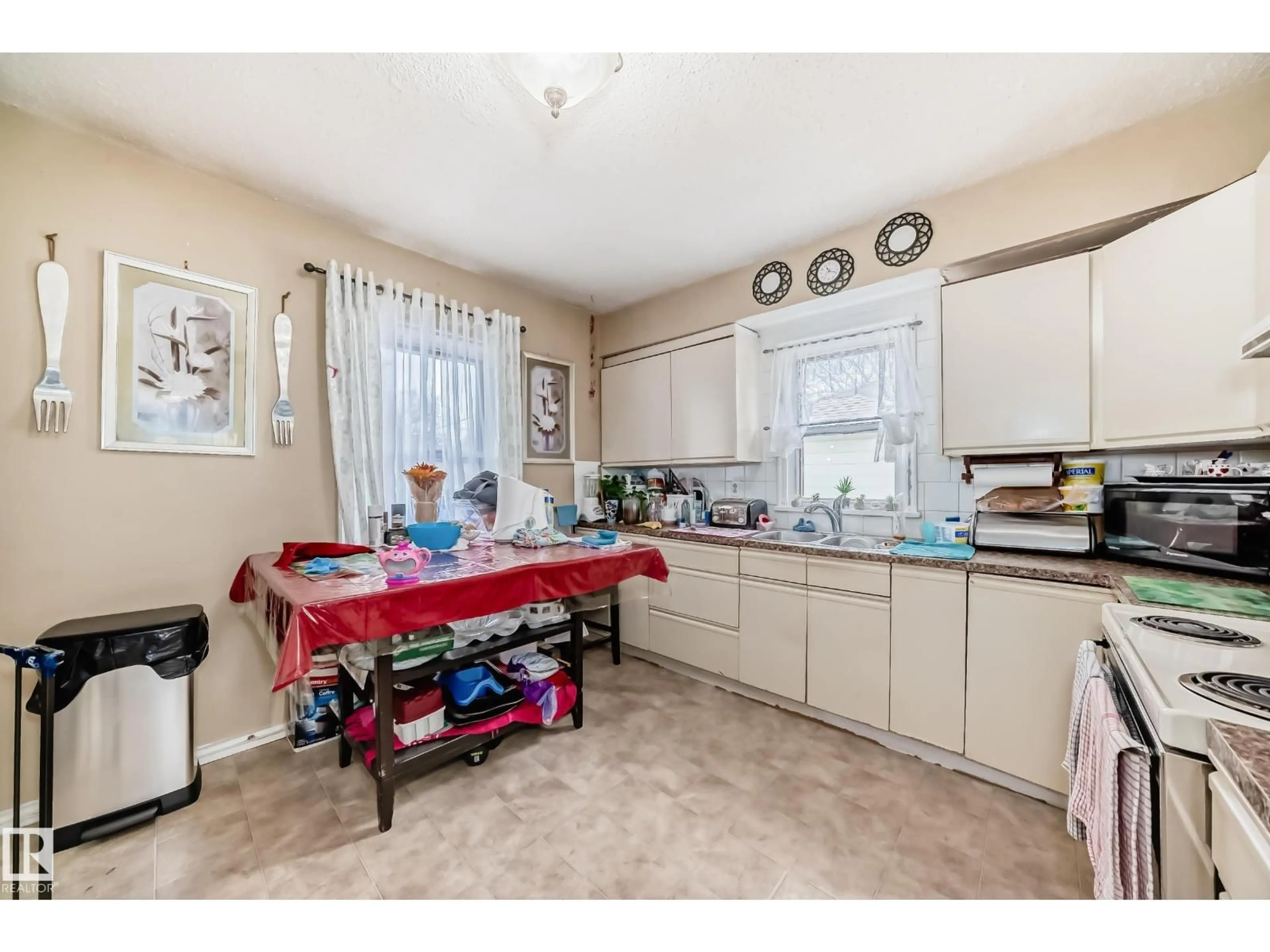 Unknown for NW - 12107 83 ST, Edmonton Alberta T5B2Z8