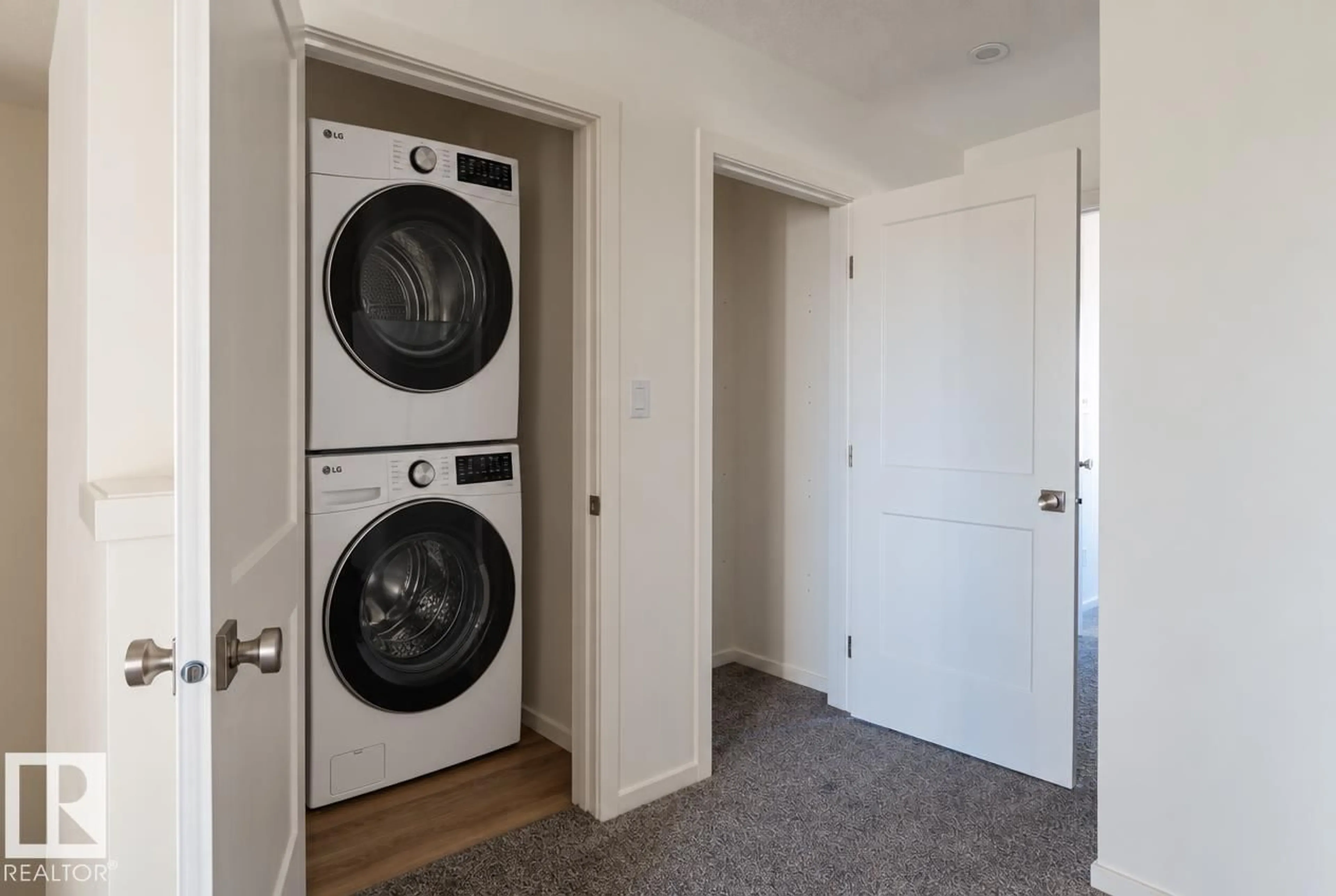 Laundry room for 7694 174A AV, Edmonton Alberta T5Z0W5
