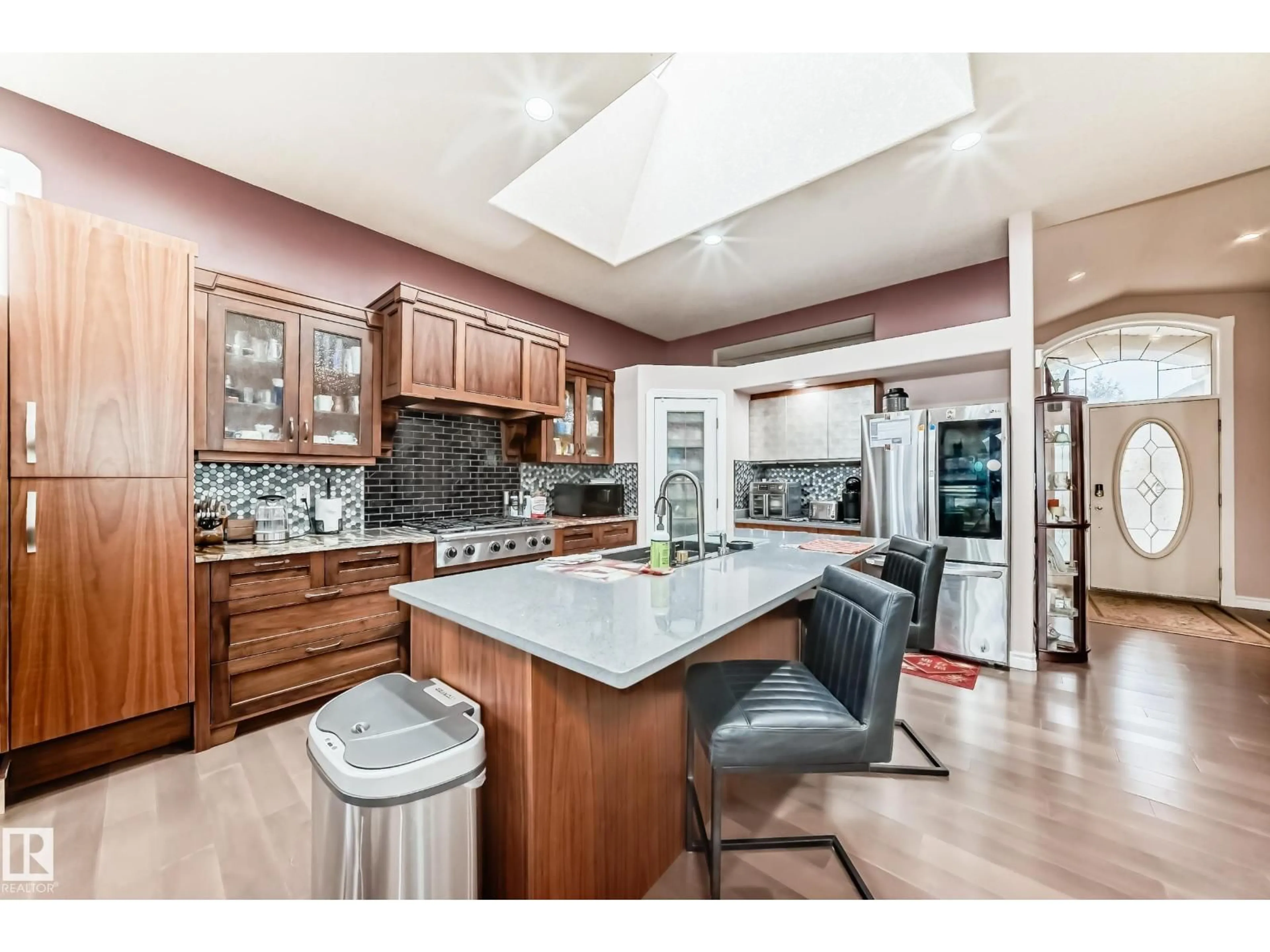 Open concept kitchen, unknown for 165 NORWICH CR, Sherwood Park Alberta T8A5S1