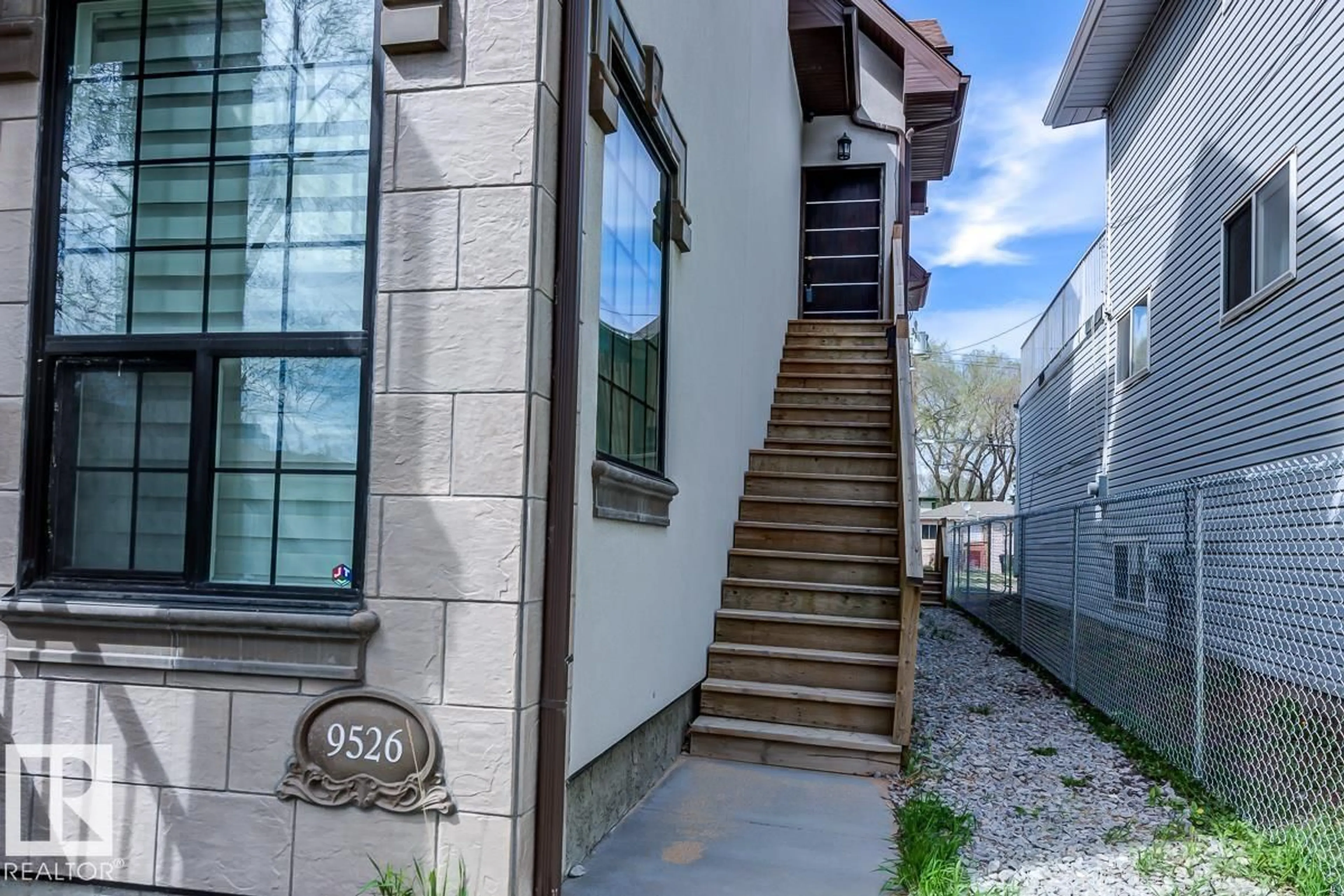 Unknown for 9526 109A AV, Edmonton Alberta T5H1G3