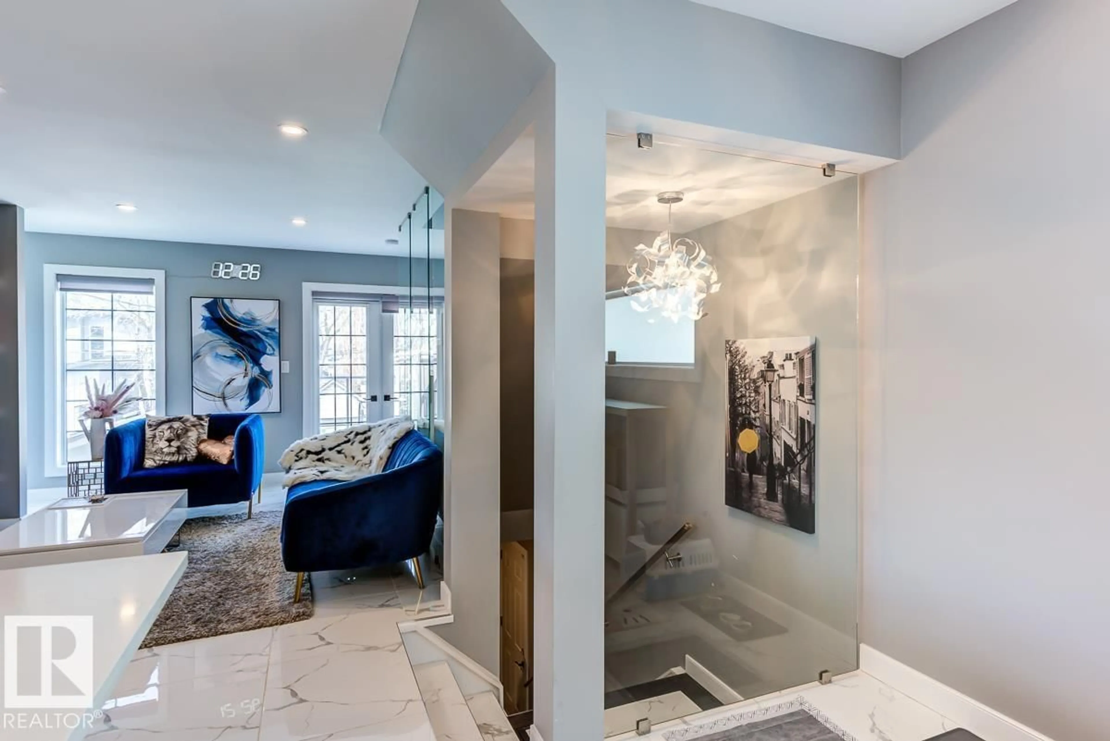 Contemporary bathroom, ceramic/tile floor for 9526 109A AV, Edmonton Alberta T5H1G3