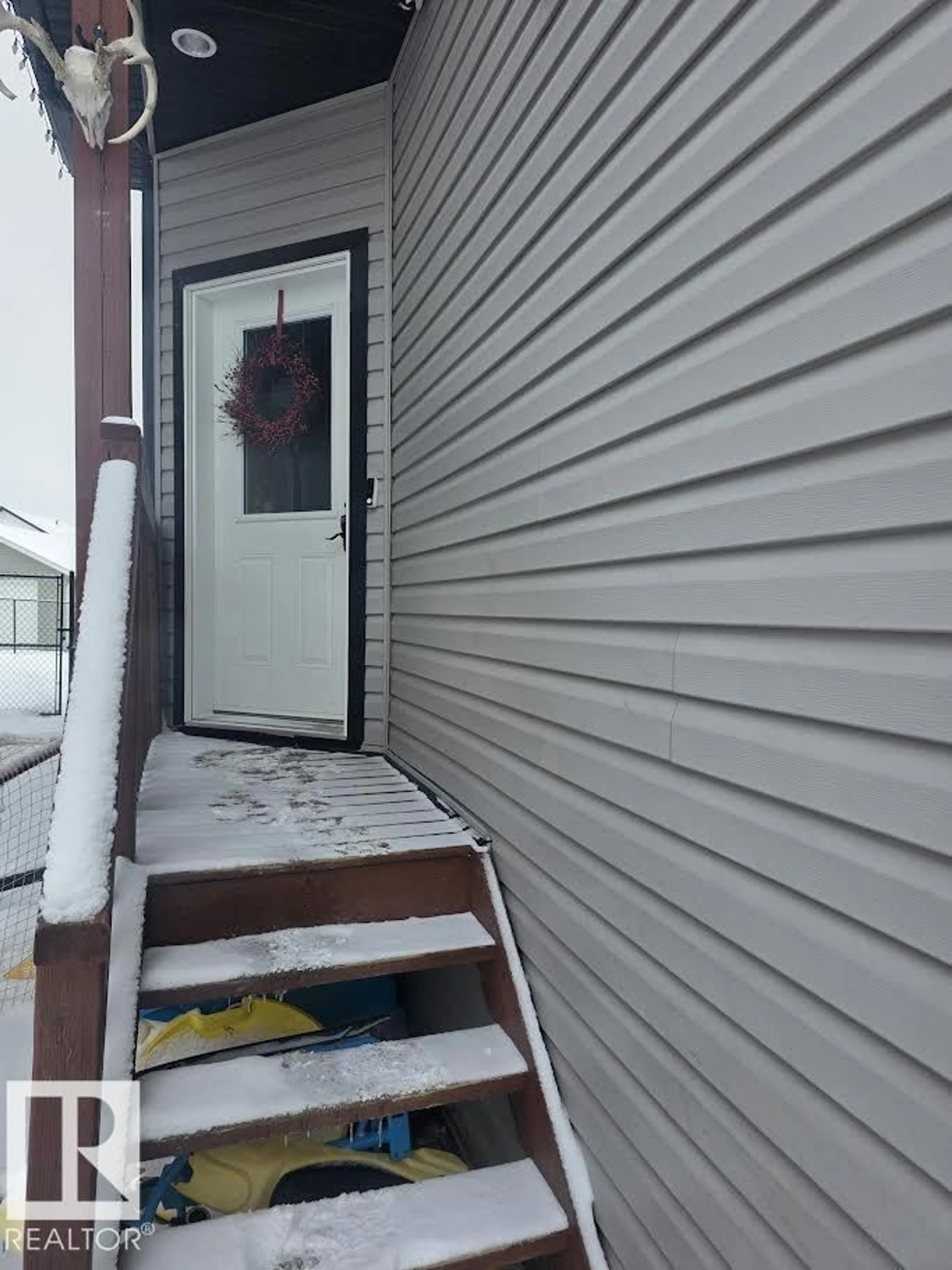 Unknown for 4012 41B AV, Drayton Valley Alberta T7A1B5