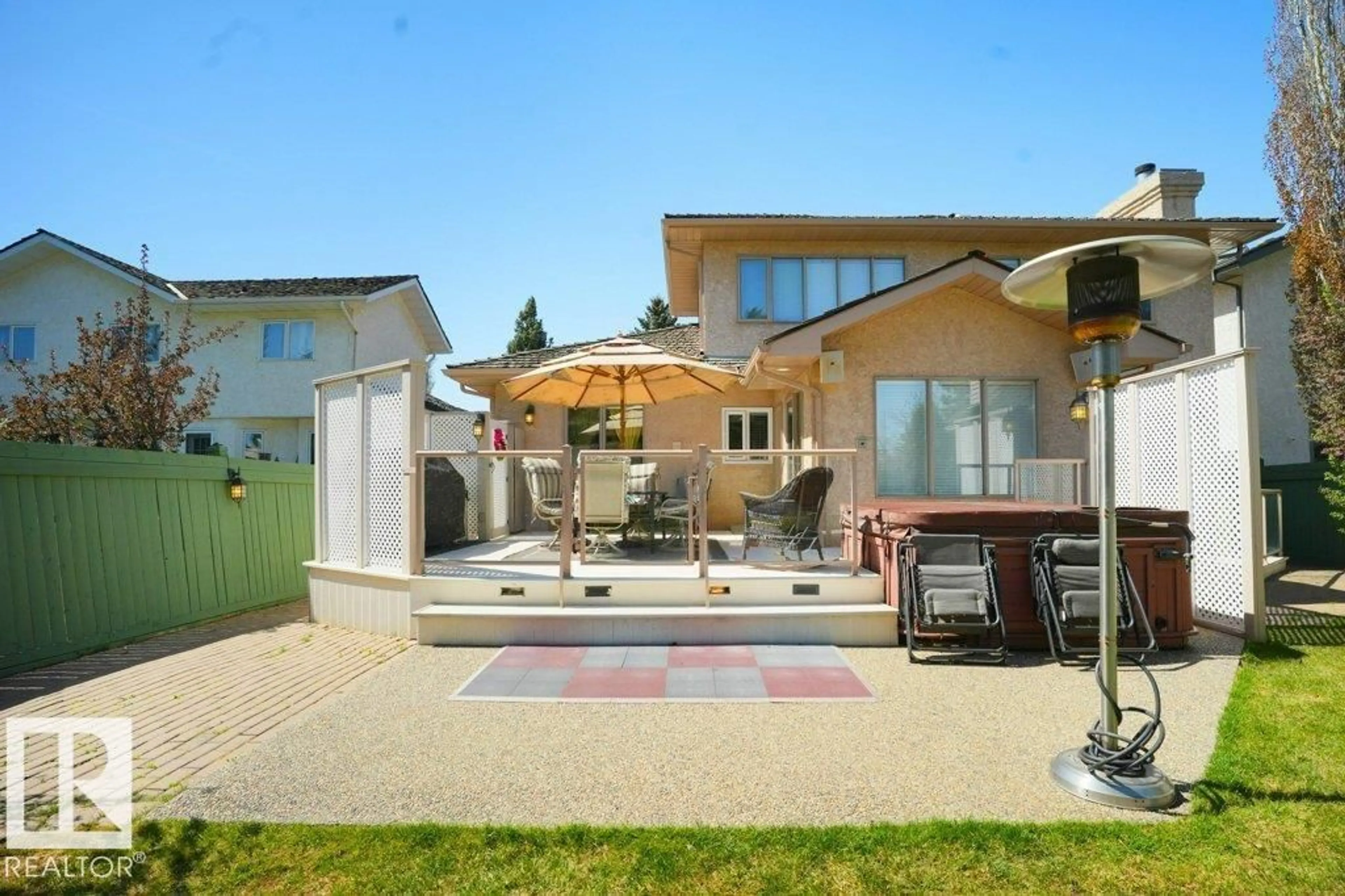 Patio, street for 762 WELLS WD, Edmonton Alberta T6M2J9