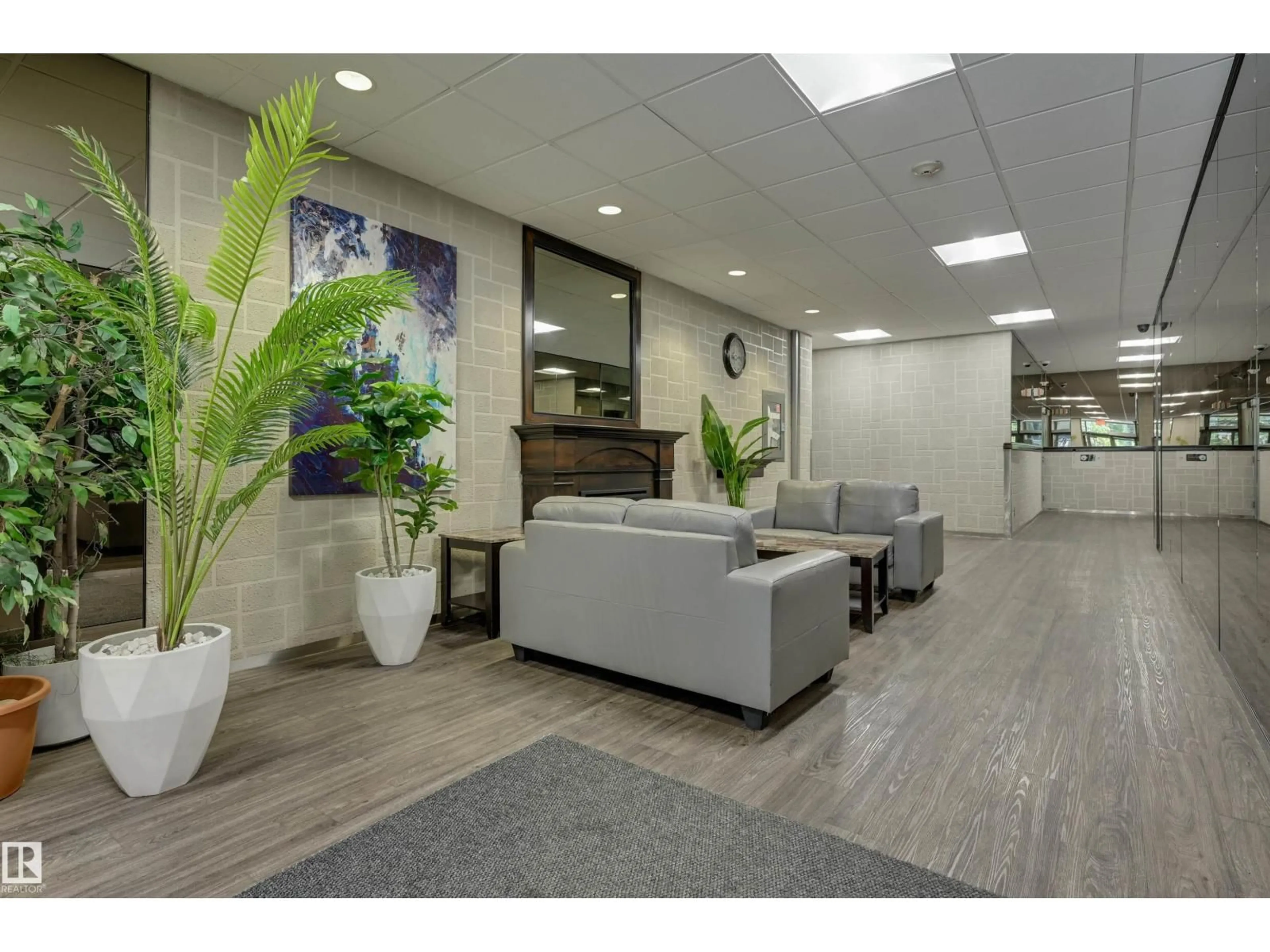 Lobby for 10011 - 802 116 ST, Edmonton Alberta T5K1V4