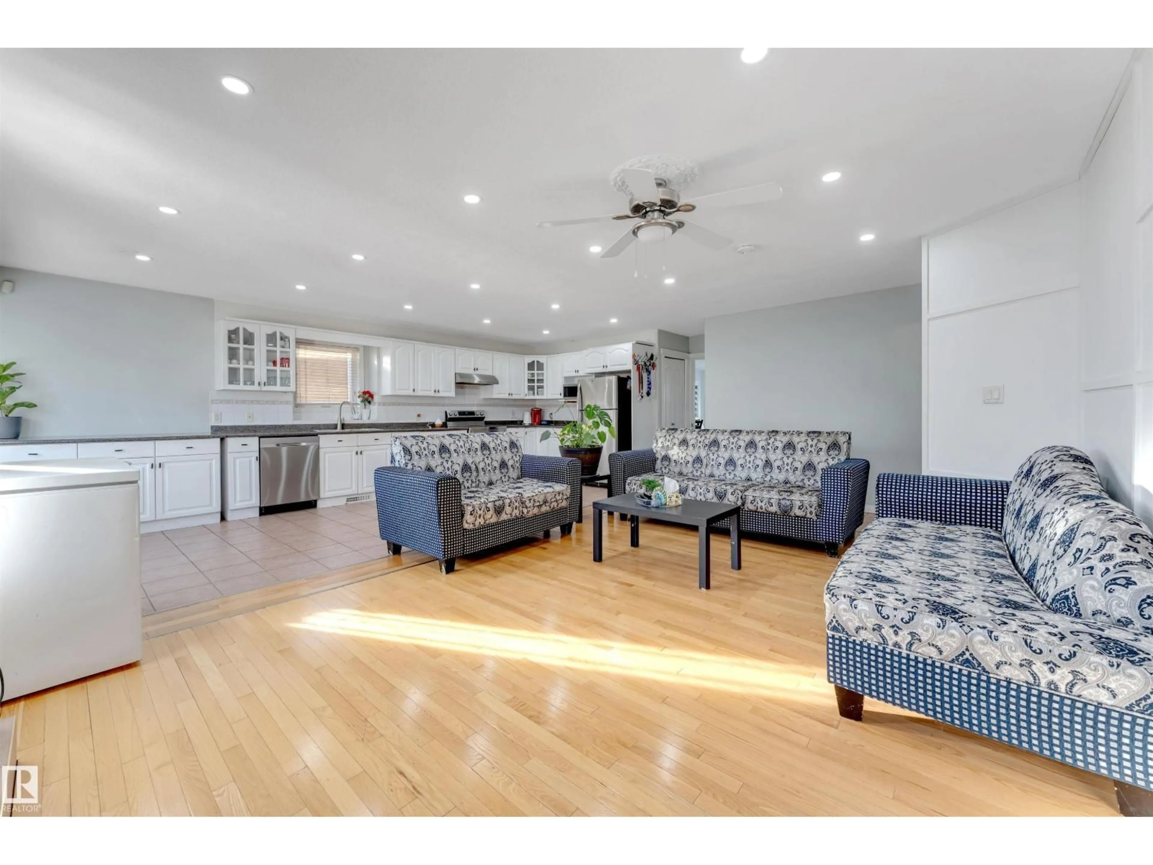 Unknown for 3139 34B AV, Edmonton Alberta T6T1T6