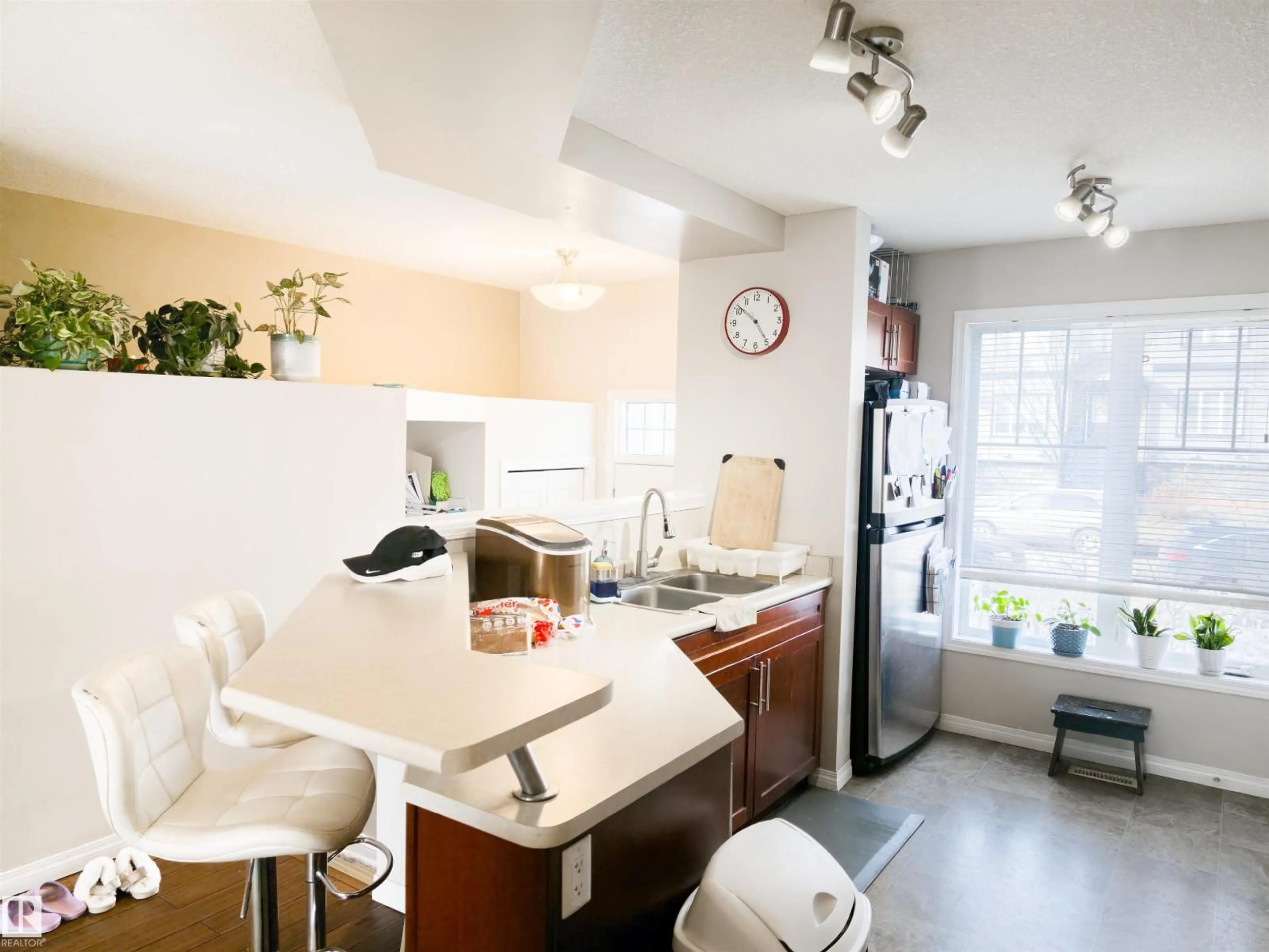 Unknown for 5161 TERWILLEGAR BV, Edmonton Alberta T6R0S3