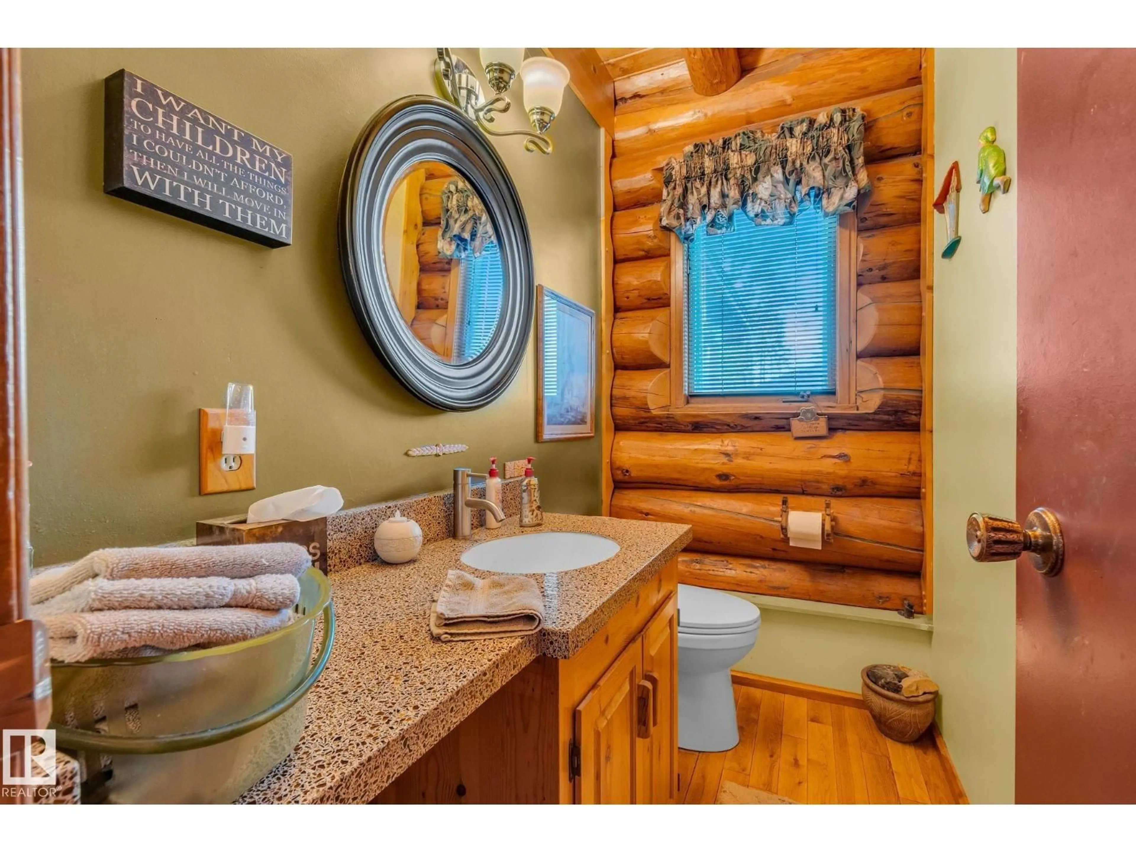 Standard bathroom, unknown for 60017 RANGE ROAD 42, Rural Barrhead County Alberta T7N1N3