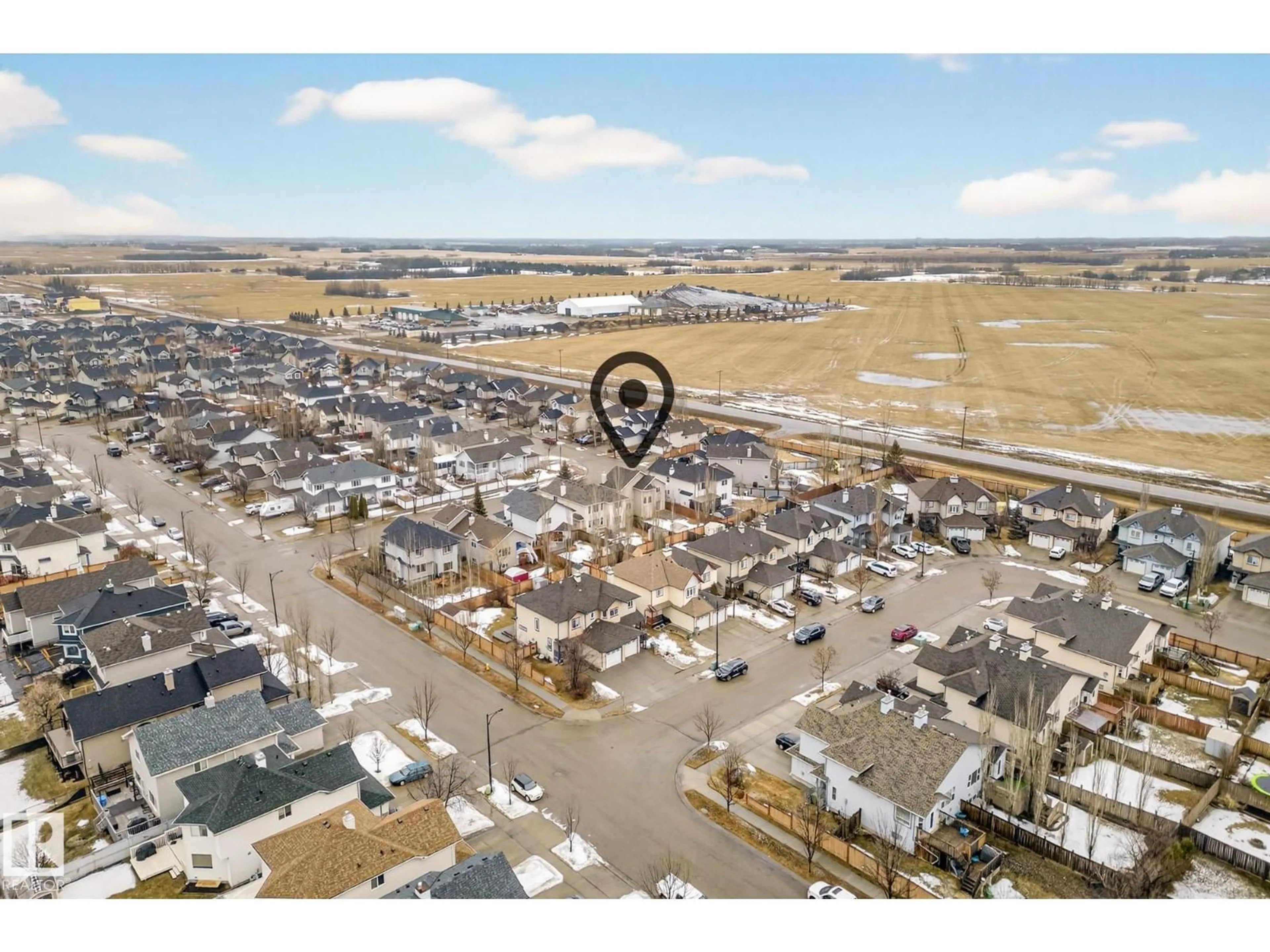 A pic from outside/outdoor area/front of a property/back of a property/a pic from drone, street for 109 RUE MARQUET, Beaumont Alberta T4X1W2