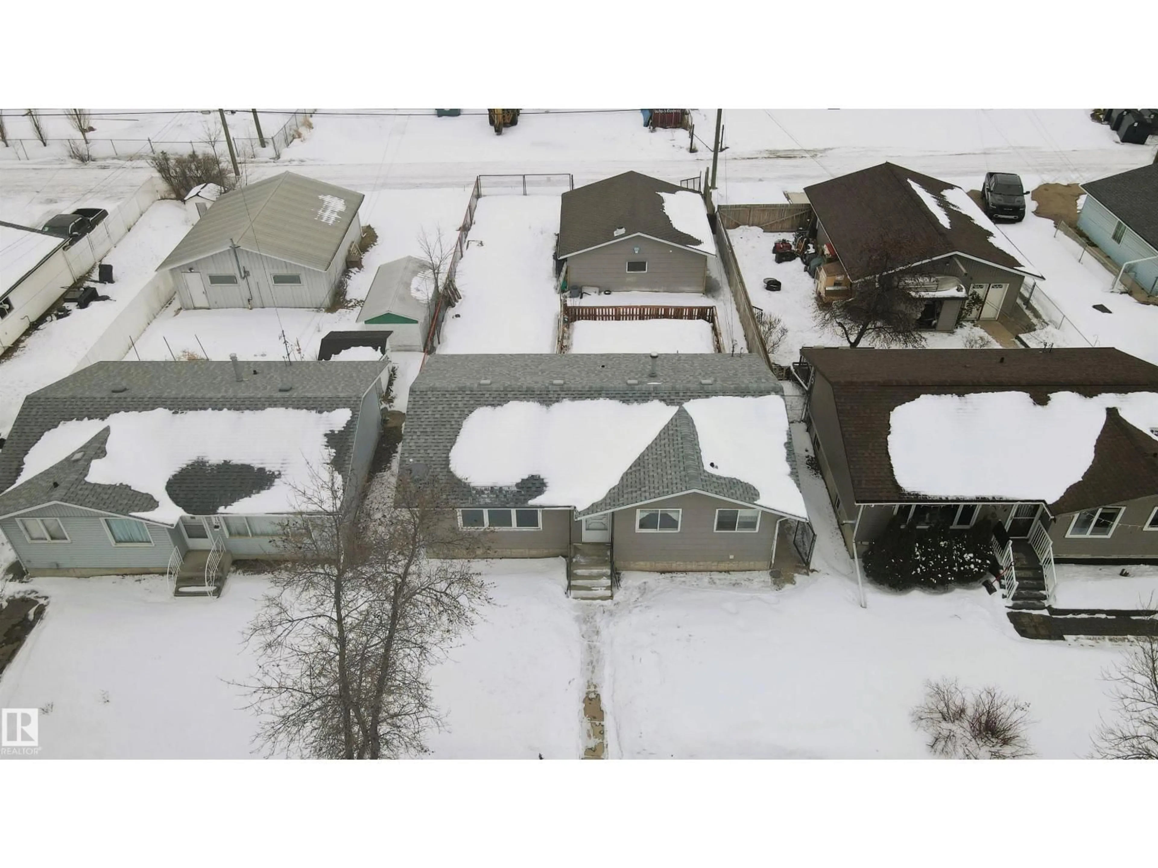 A pic from outside/outdoor area/front of a property/back of a property/a pic from drone, street for 5312 51 AVENUE, Bonnyville Town Alberta T9N2A4