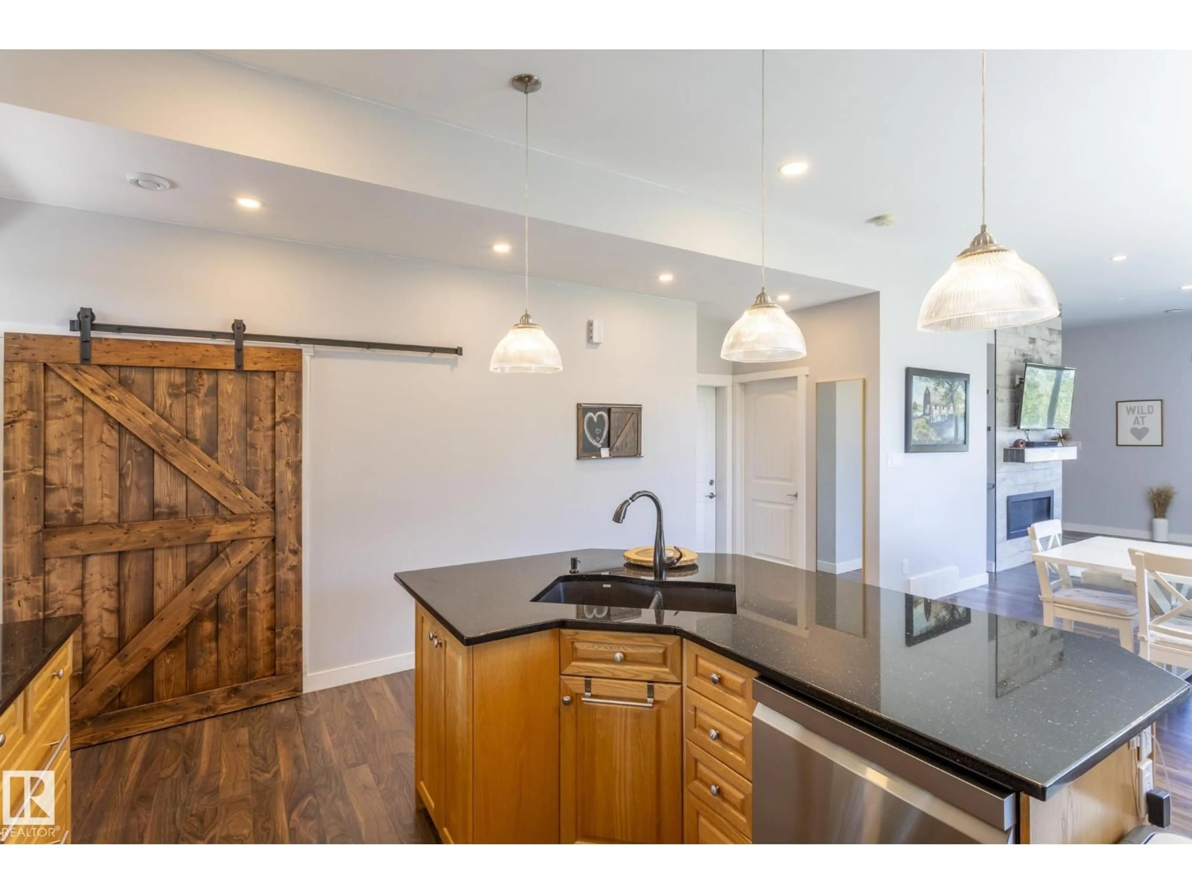 Open concept kitchen, unknown for 14 KOS ST, Rural Parkland County Alberta T0E2B0