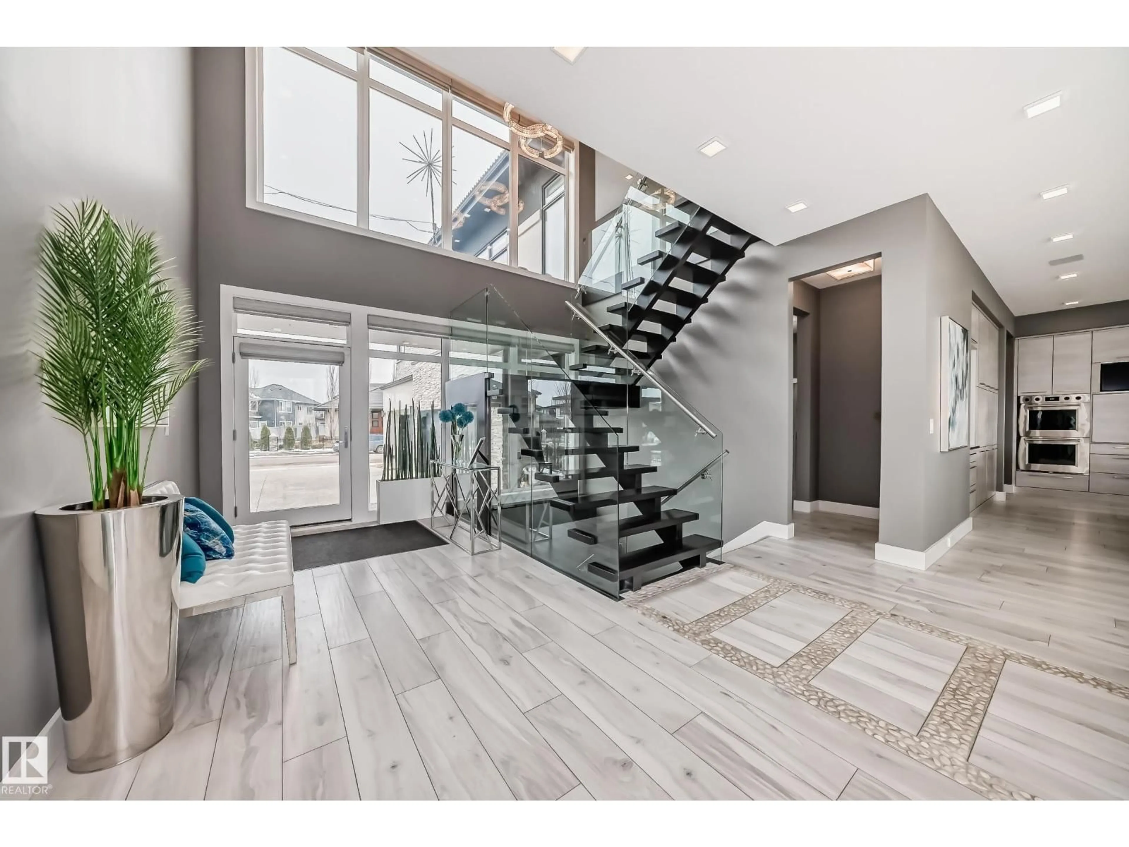 Indoor entryway for NW - 4129 CAMERON HEIGHTS POINT, Edmonton Alberta T6M0S4