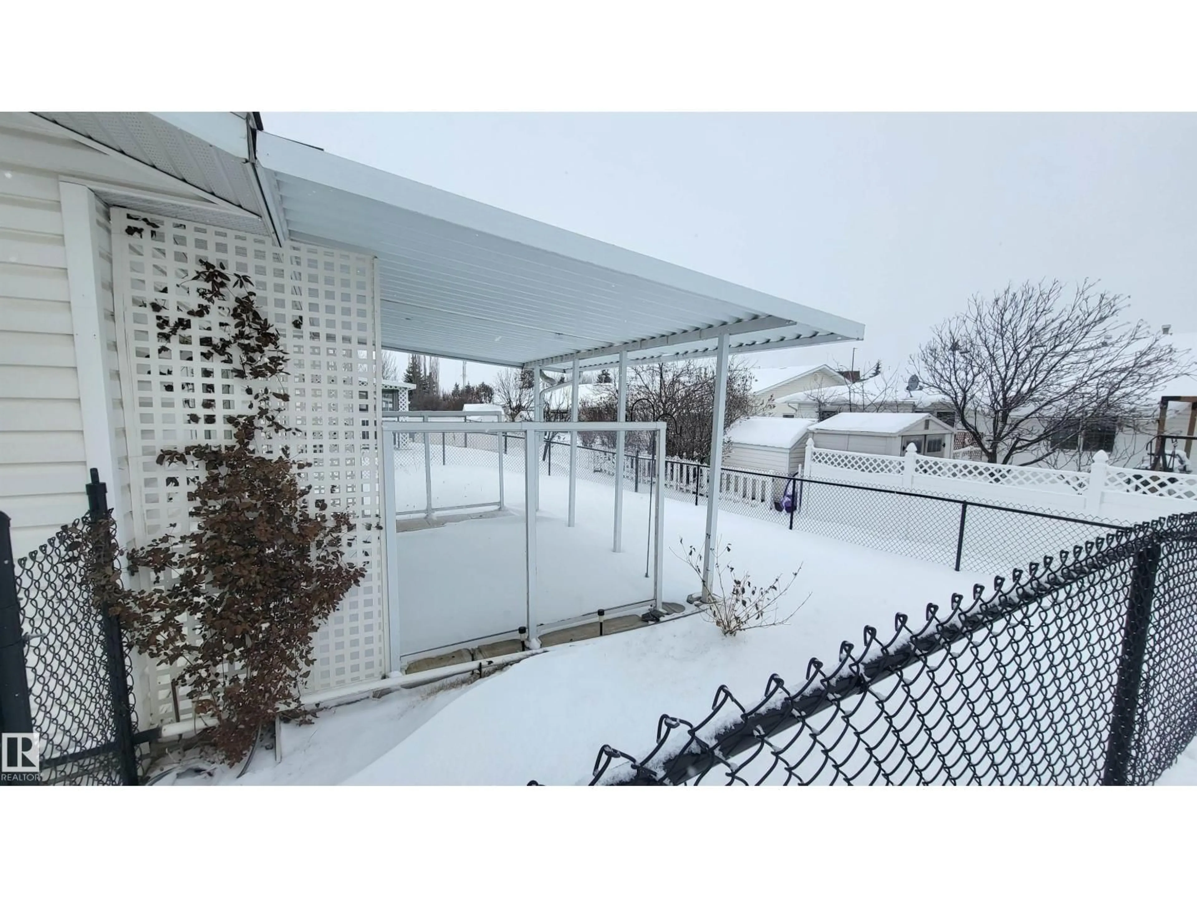 Patio, street for 3909 46 ST, Drayton Valley Alberta T7A1J5