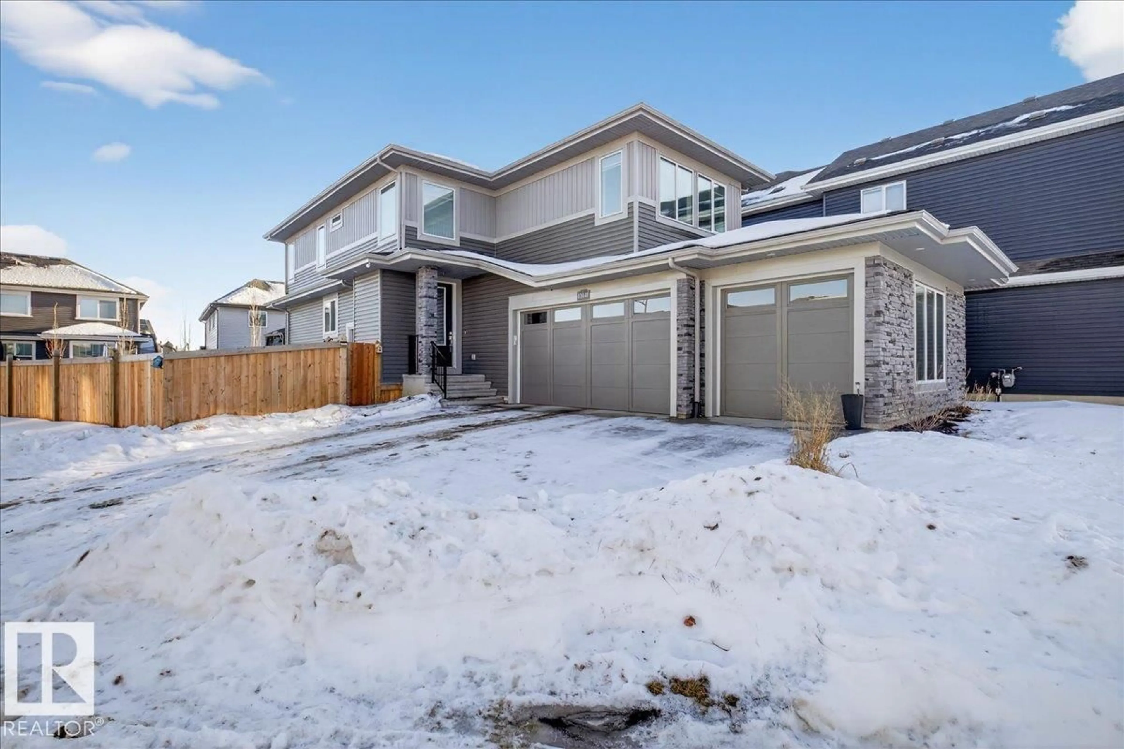 A pic from outside/outdoor area/front of a property/back of a property/a pic from drone, street for NW - 13141 208A ST, Edmonton Alberta T5S0P1
