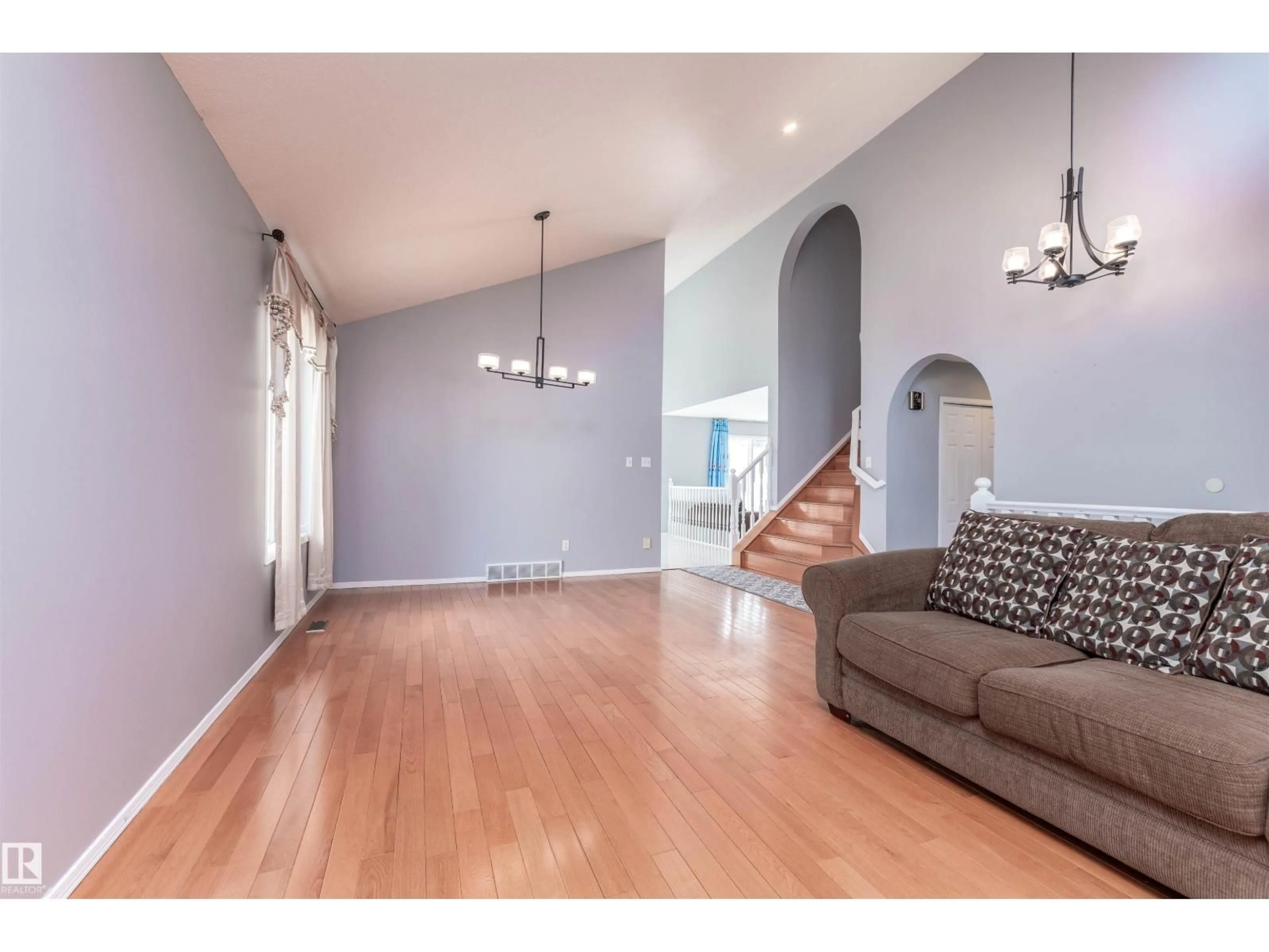 Unknown for 15707 67 ST, Edmonton Alberta T5Z3A3