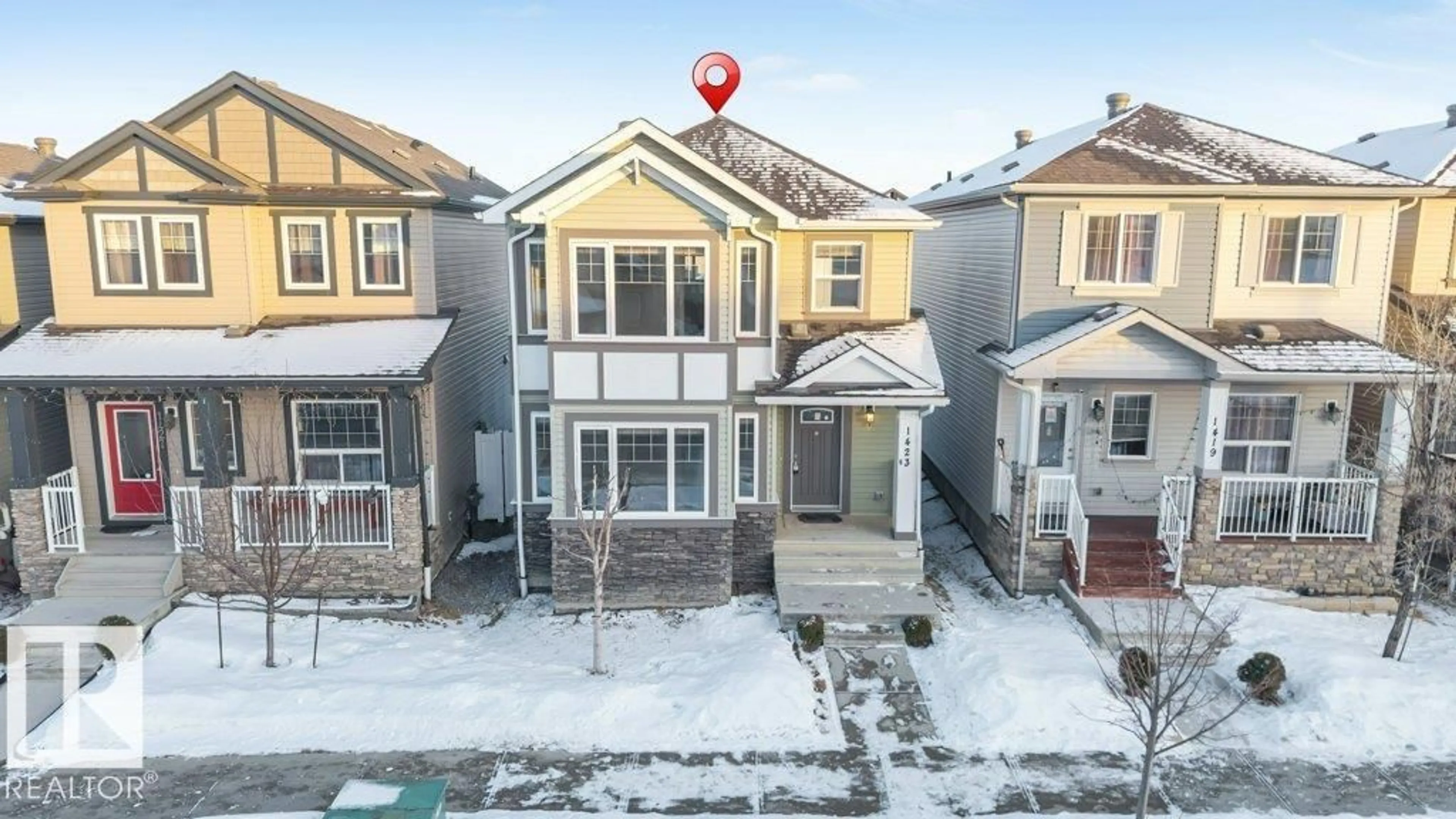 A pic from outside/outdoor area/front of a property/back of a property/a pic from drone, street for NW - 1423 24 ST, Edmonton Alberta T6T2J7