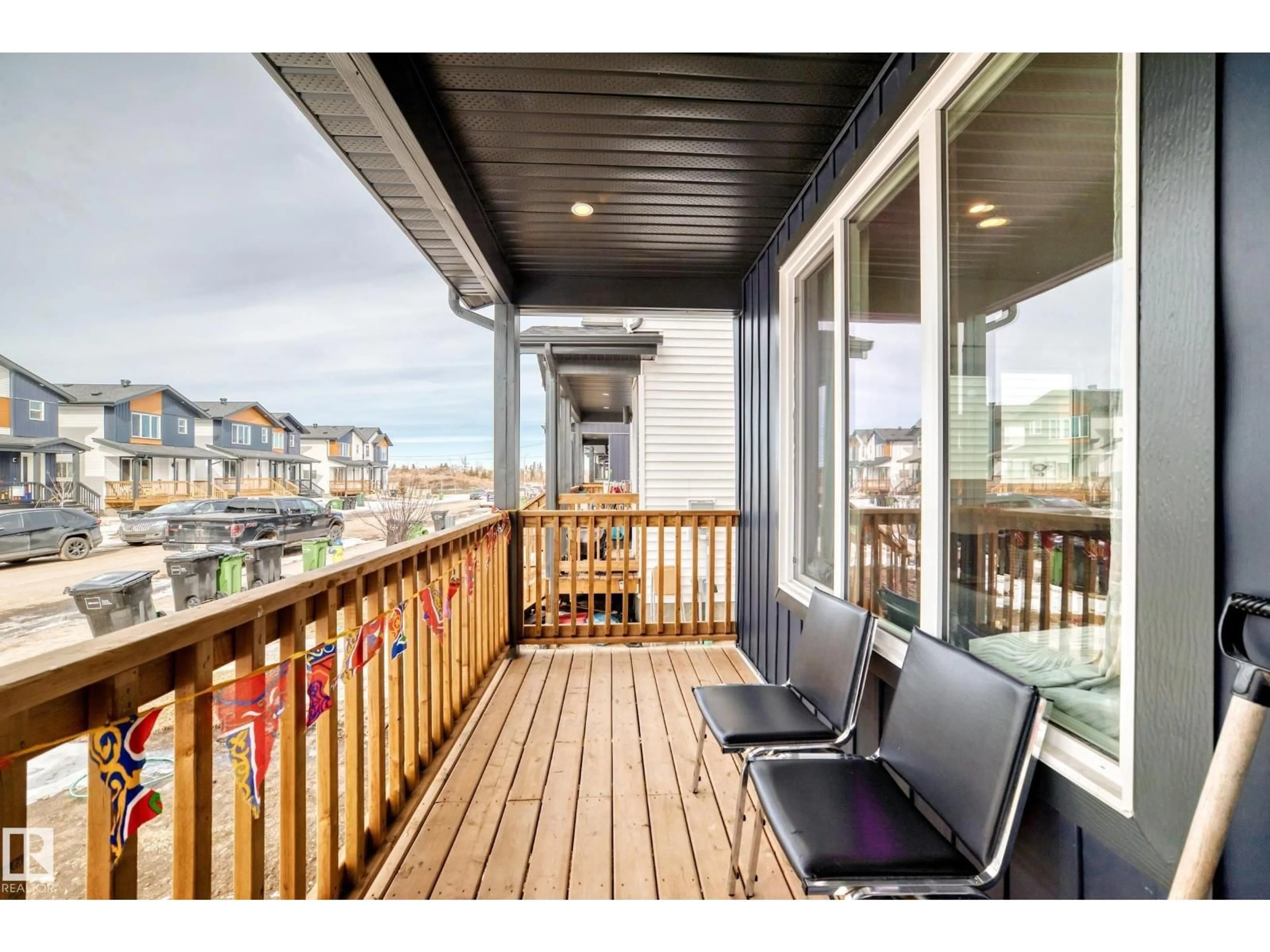 Patio, water/lake/river/ocean view for 12435 47 ST, Edmonton Alberta T5W5E5
