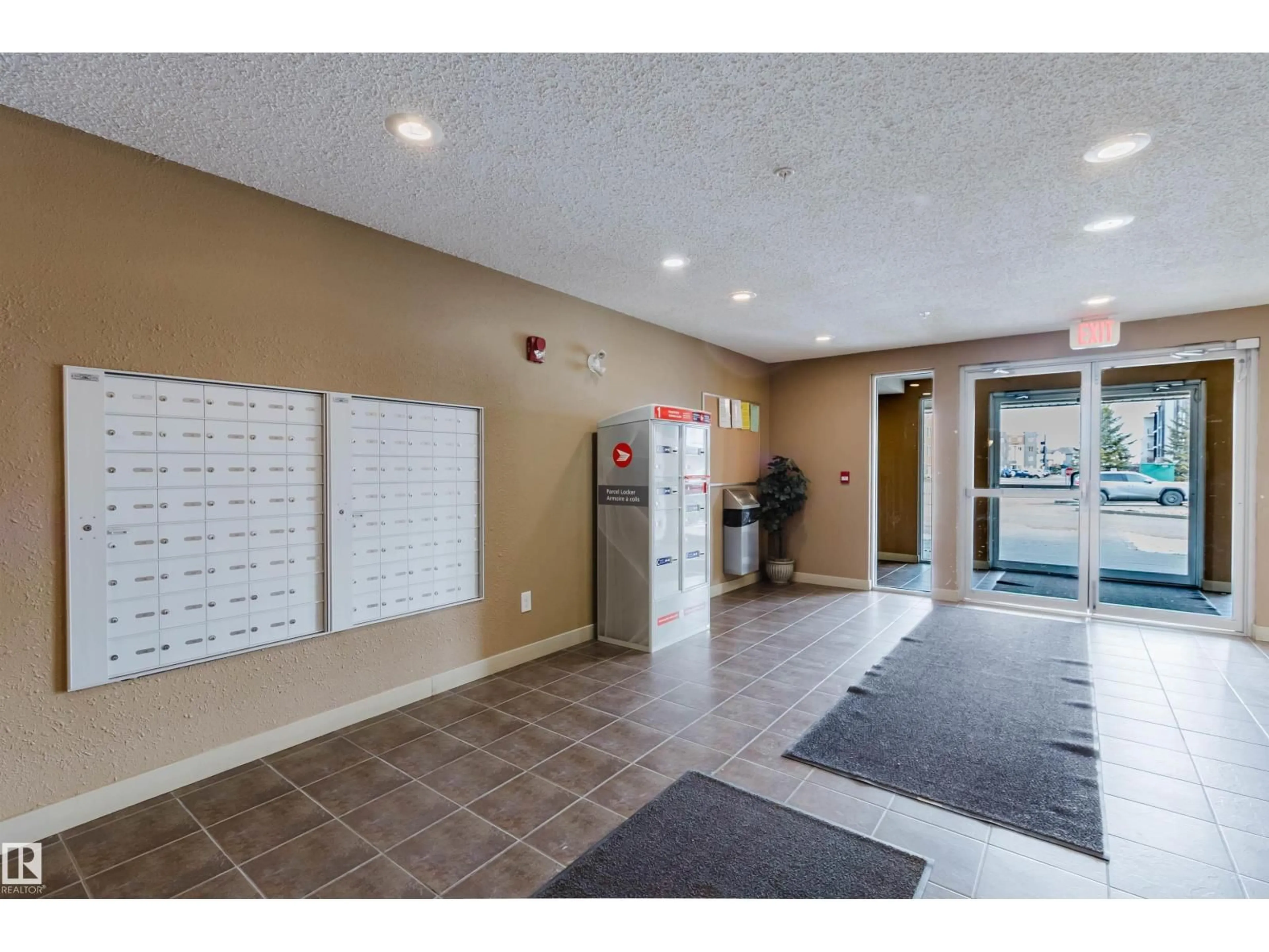 Indoor foyer for #204 - 11803 22 AV, Edmonton Alberta T6W2R9