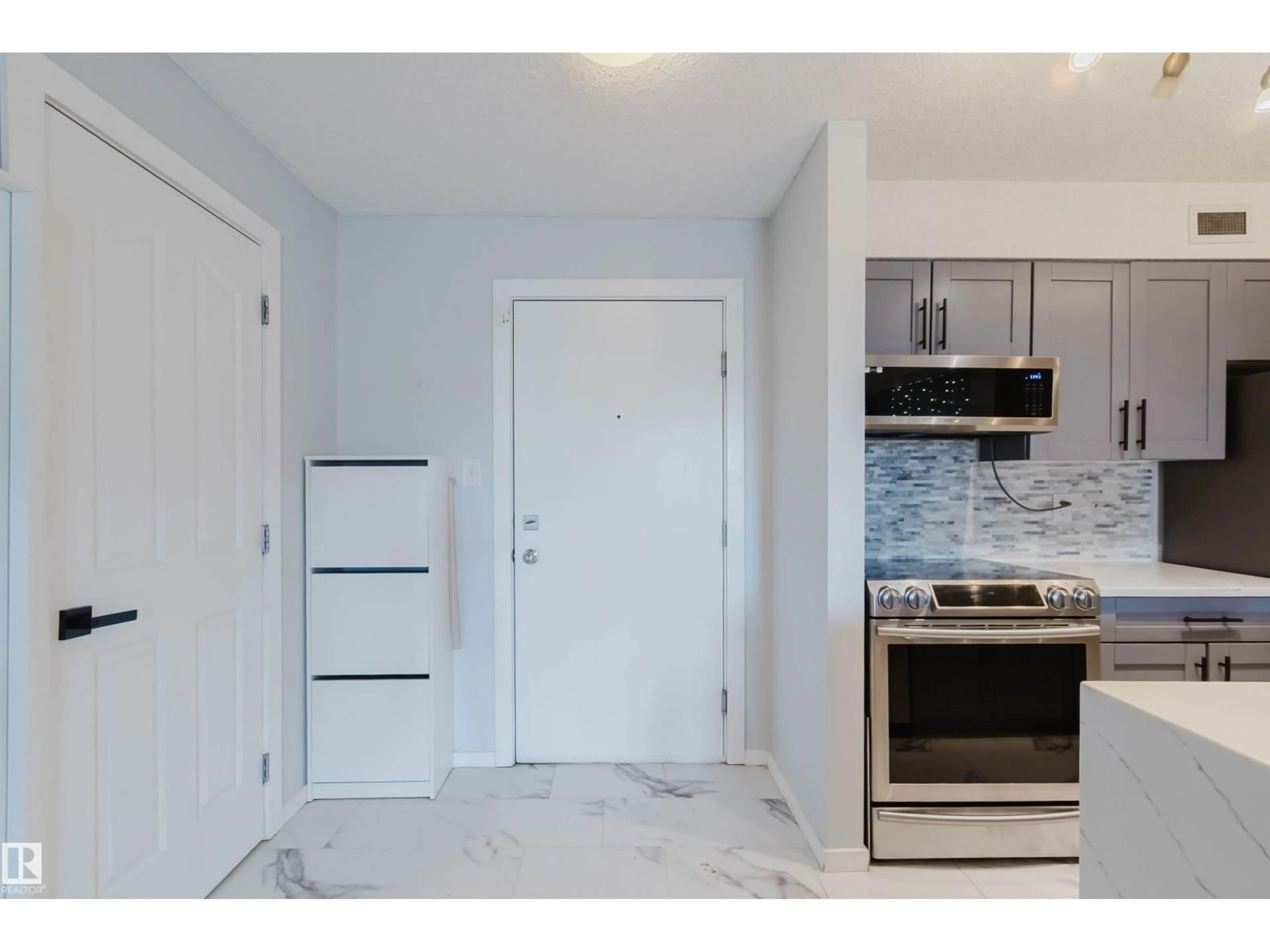 Unknown for #204 - 11803 22 AV, Edmonton Alberta T6W2R9