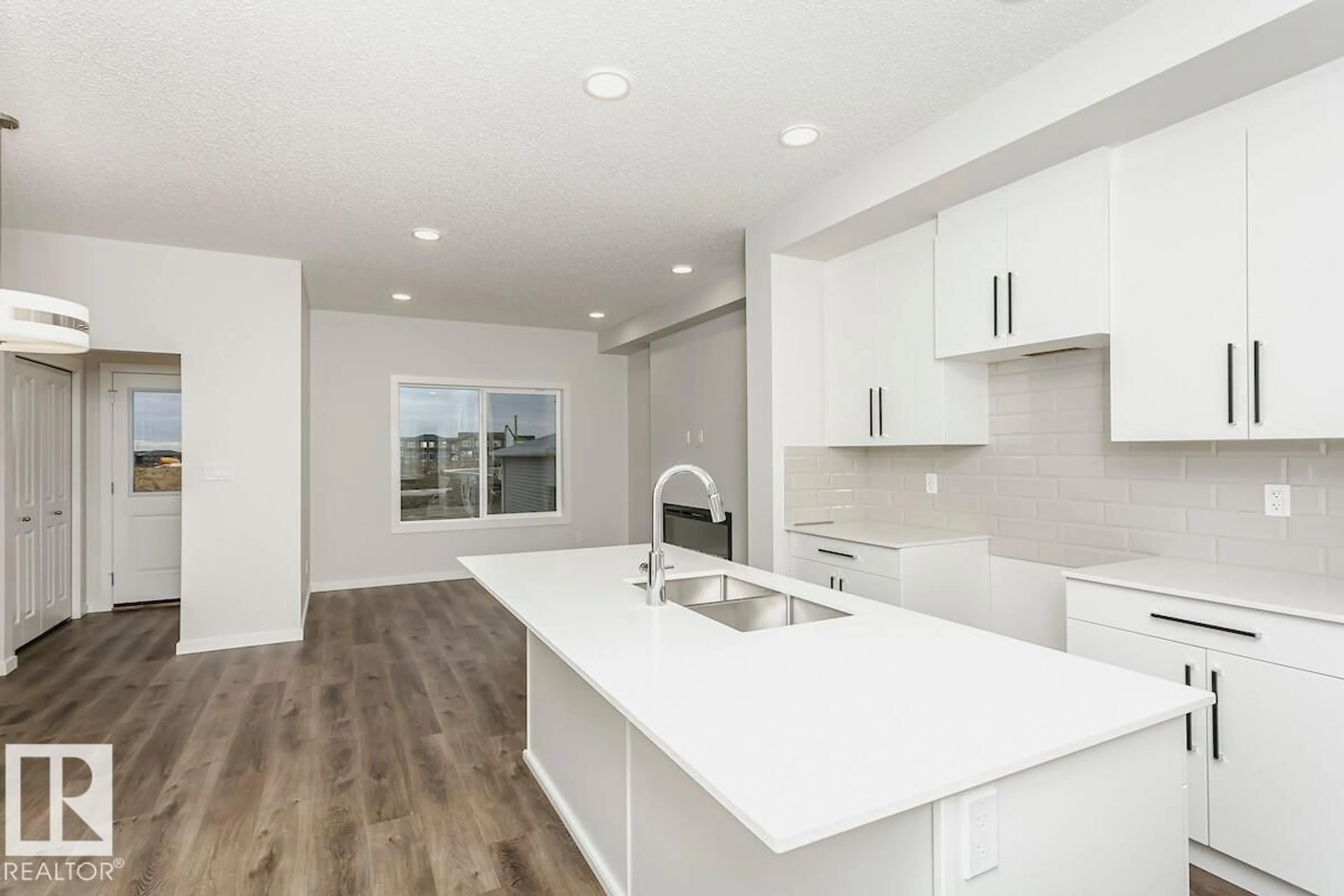 Open concept kitchen, unknown for 57 GAMBEL LO, Spruce Grove Alberta T7X0C9