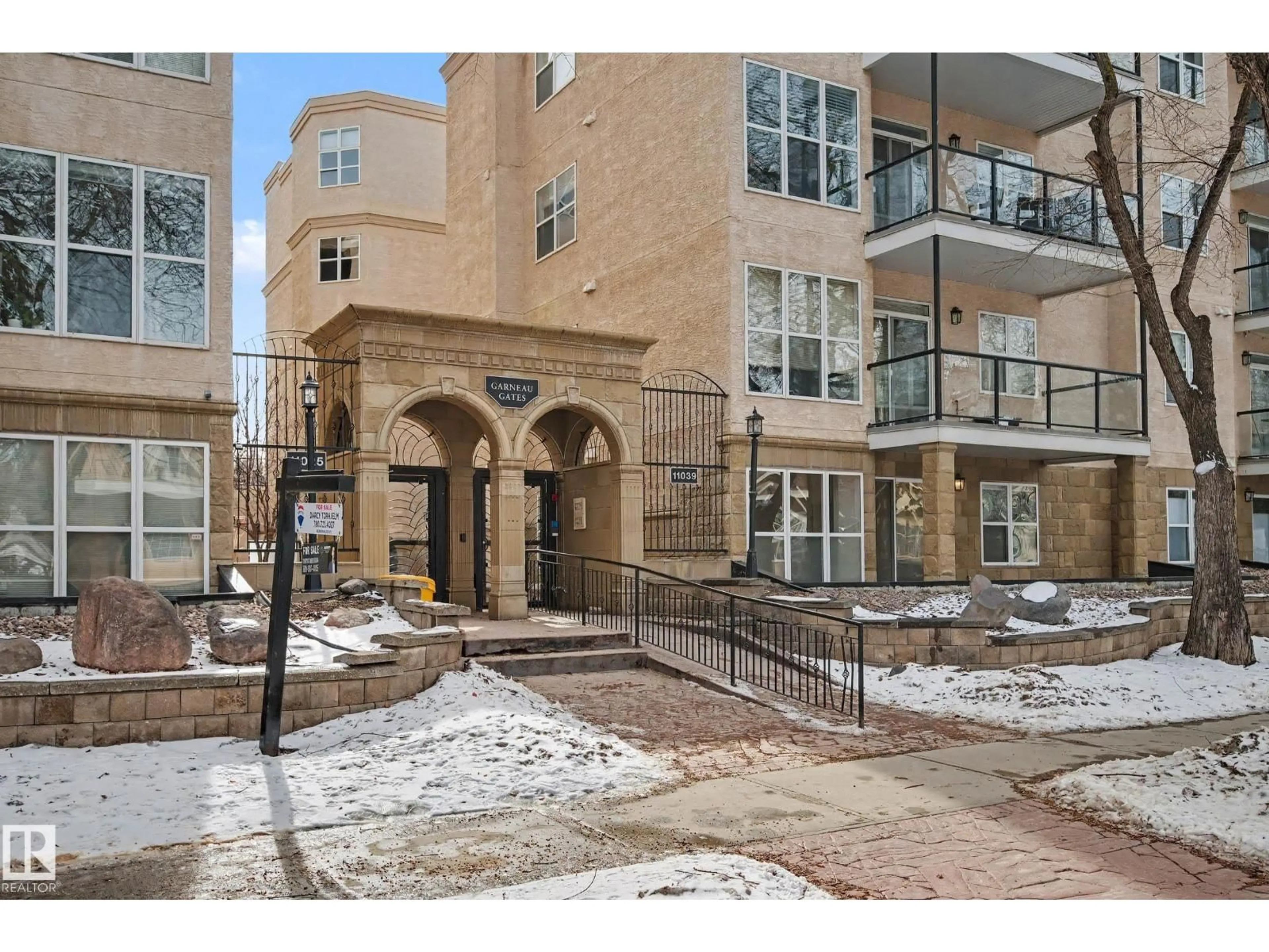 Unknown for #111 - 11039 83 AV, Edmonton Alberta T6G2V6