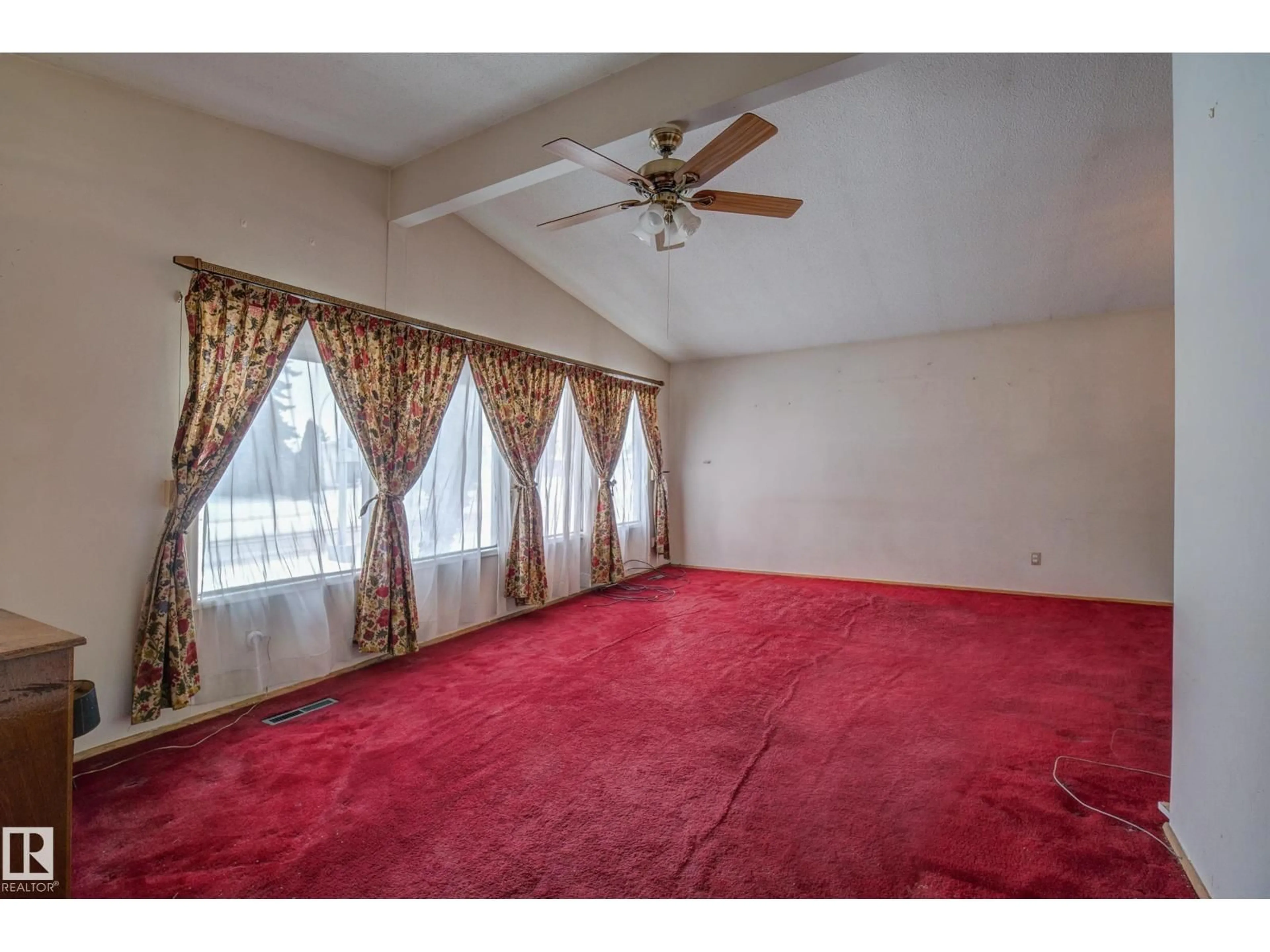 A pic of a room for 7807 144 AV NW, Edmonton Alberta T5C2R9