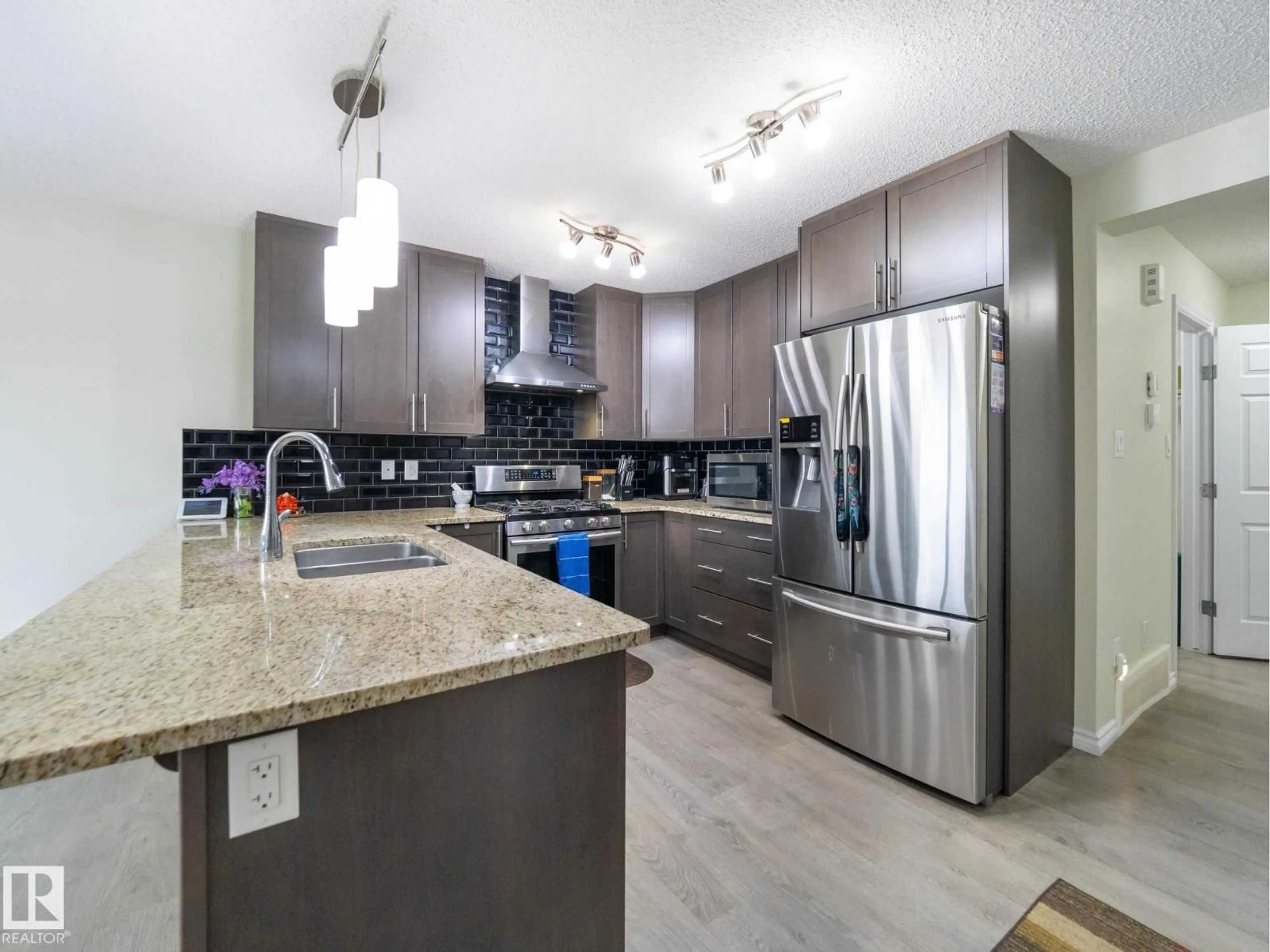 Open concept kitchen, unknown for 3444 WEIDLE WY, Edmonton Alberta T6X1V1