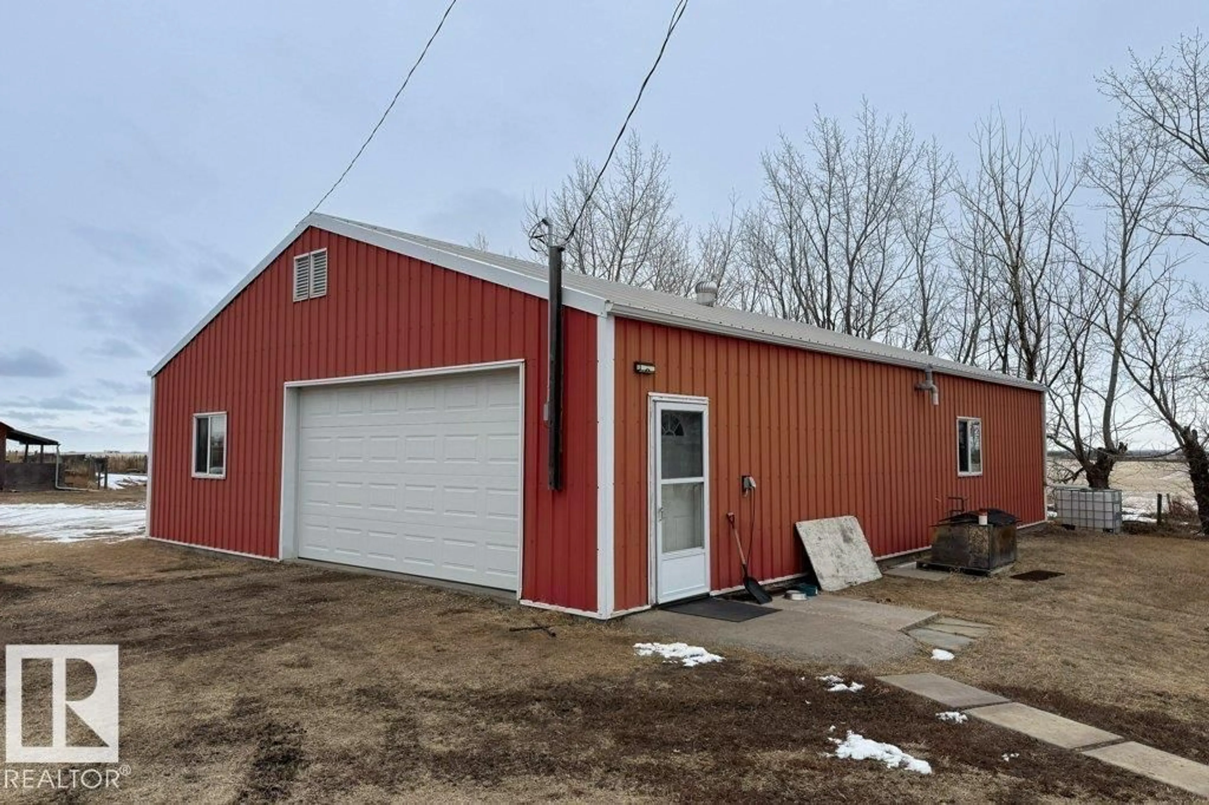 Shed for 50423 RGE RD 190 HWY 834, Rural Beaver County Alberta T0B4J3