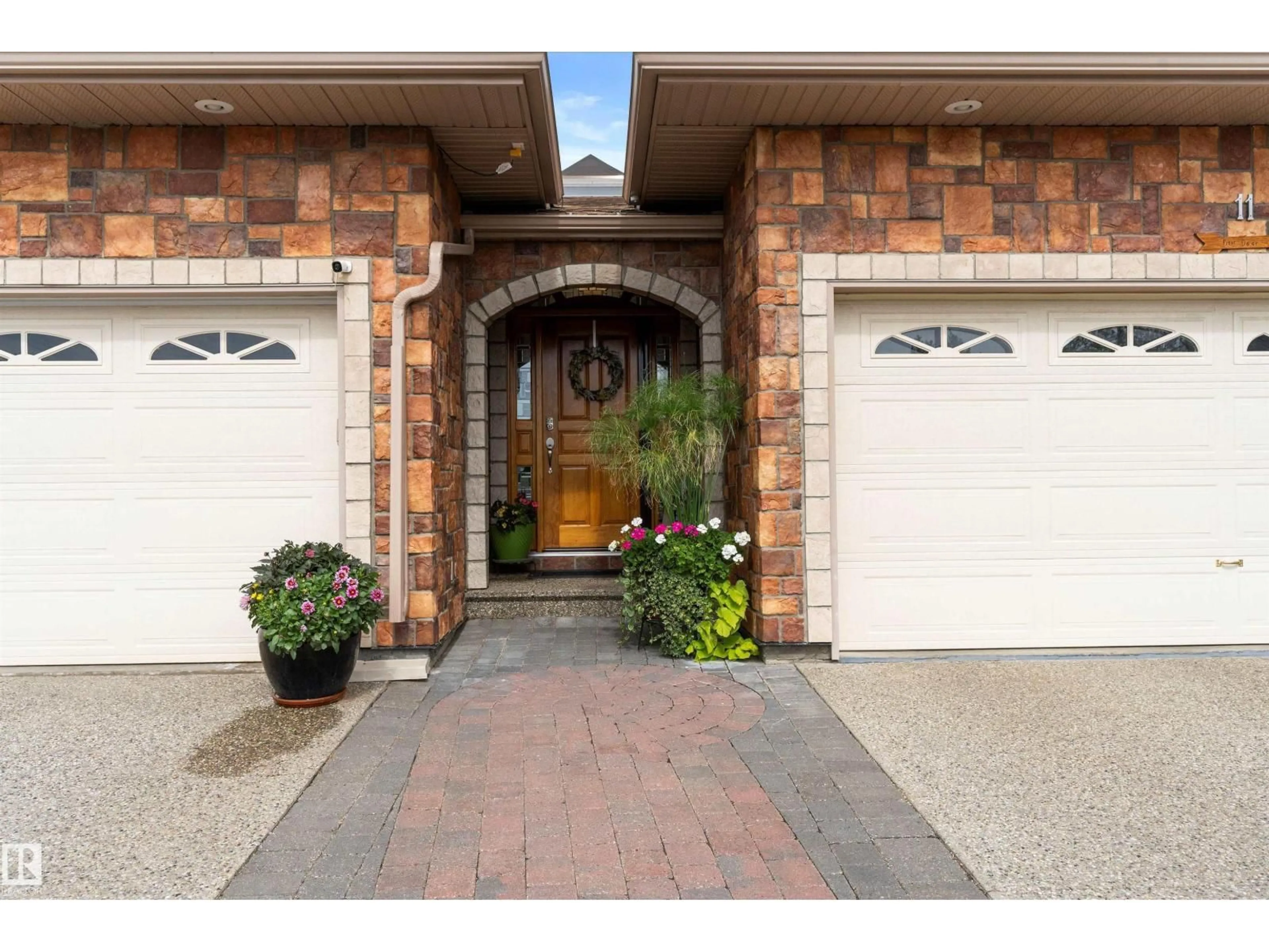 Indoor entryway for #10 - 10500 103 AV, Morinville Alberta T8R0E7