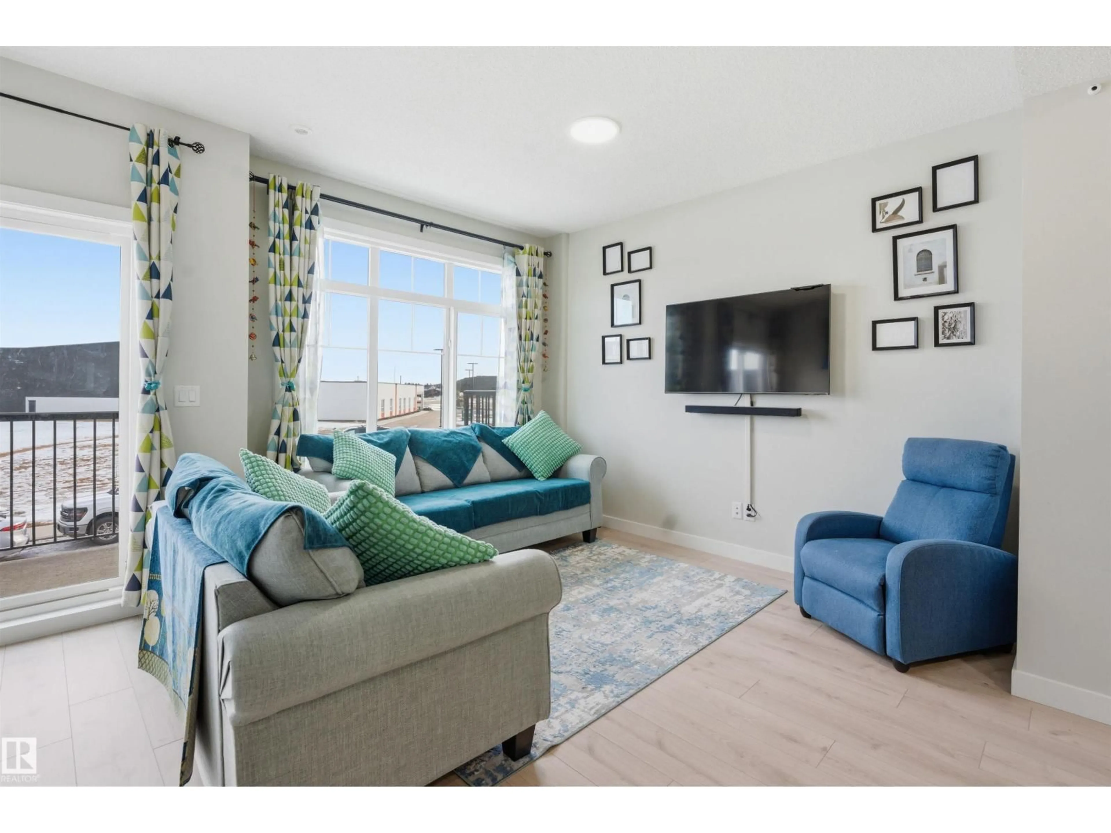 Living room with furniture, carpet floor for 6208 CARTMELL COURT, Edmonton Alberta T6W5A7