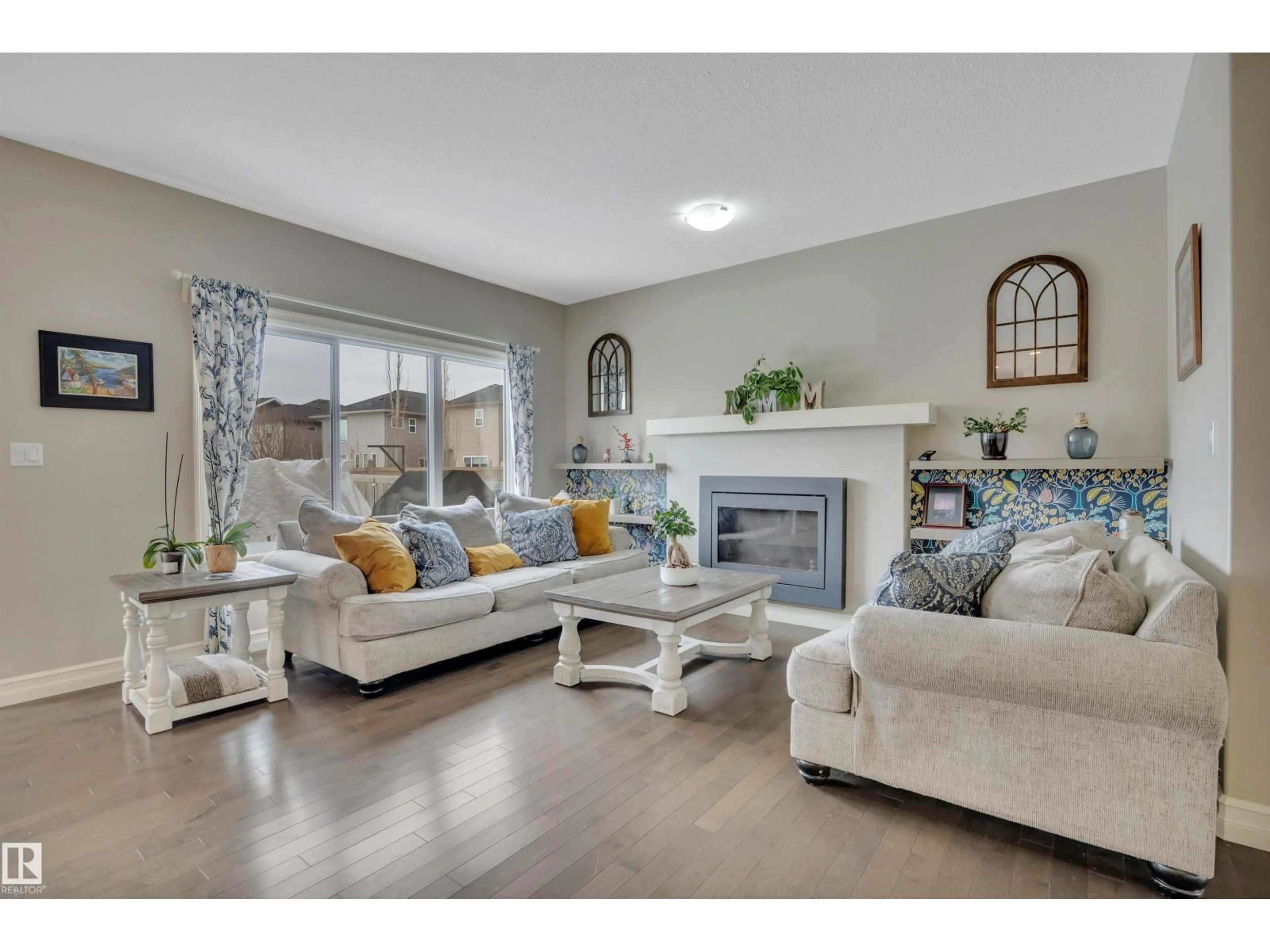 Living room with furniture, unknown for 14103 138 ST, Edmonton Alberta T6V0L6