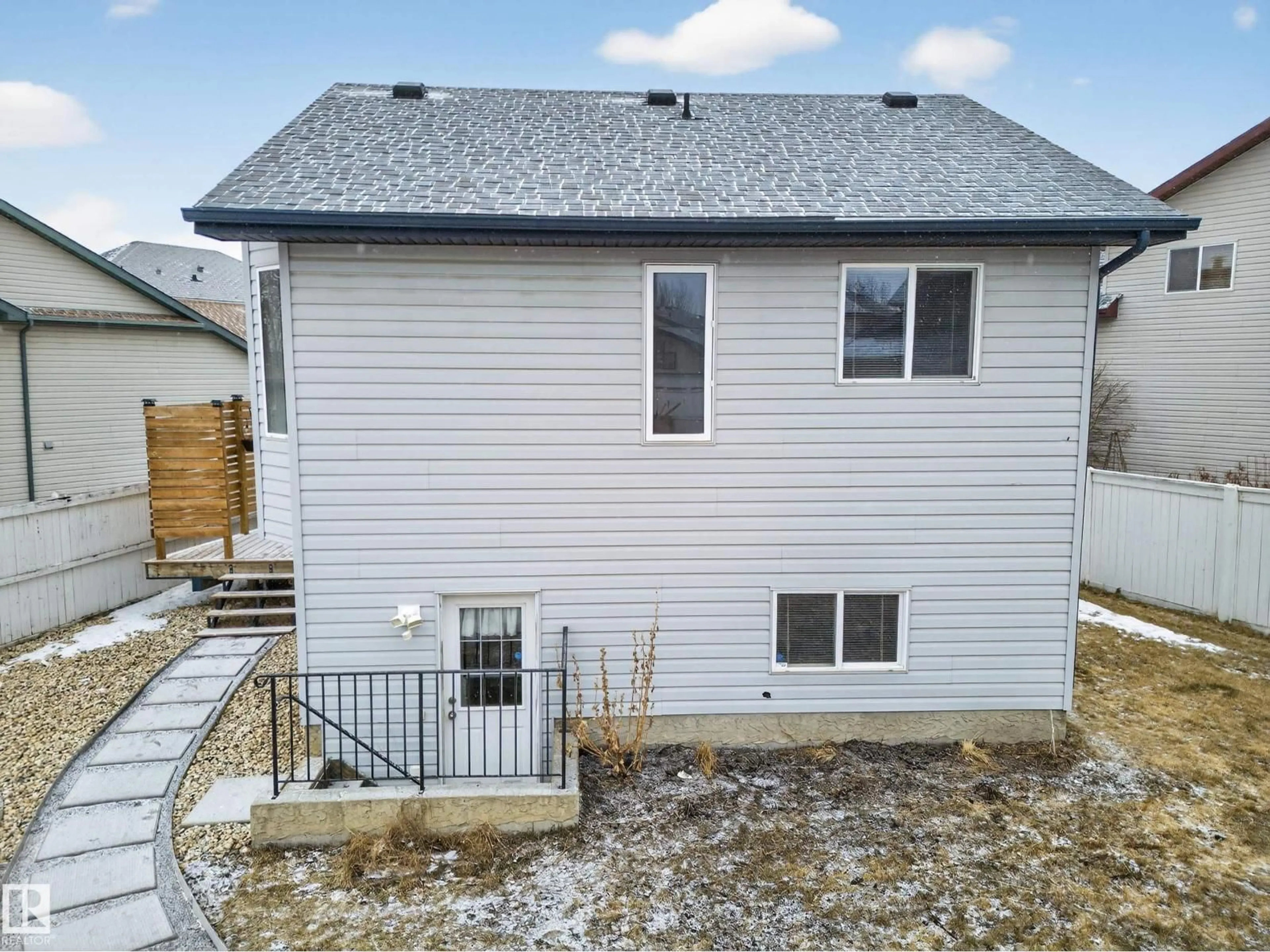 A pic from outside/outdoor area/front of a property/back of a property/a pic from drone, building for 1665 TOMPKINS PL, Edmonton Alberta T6R2Y6