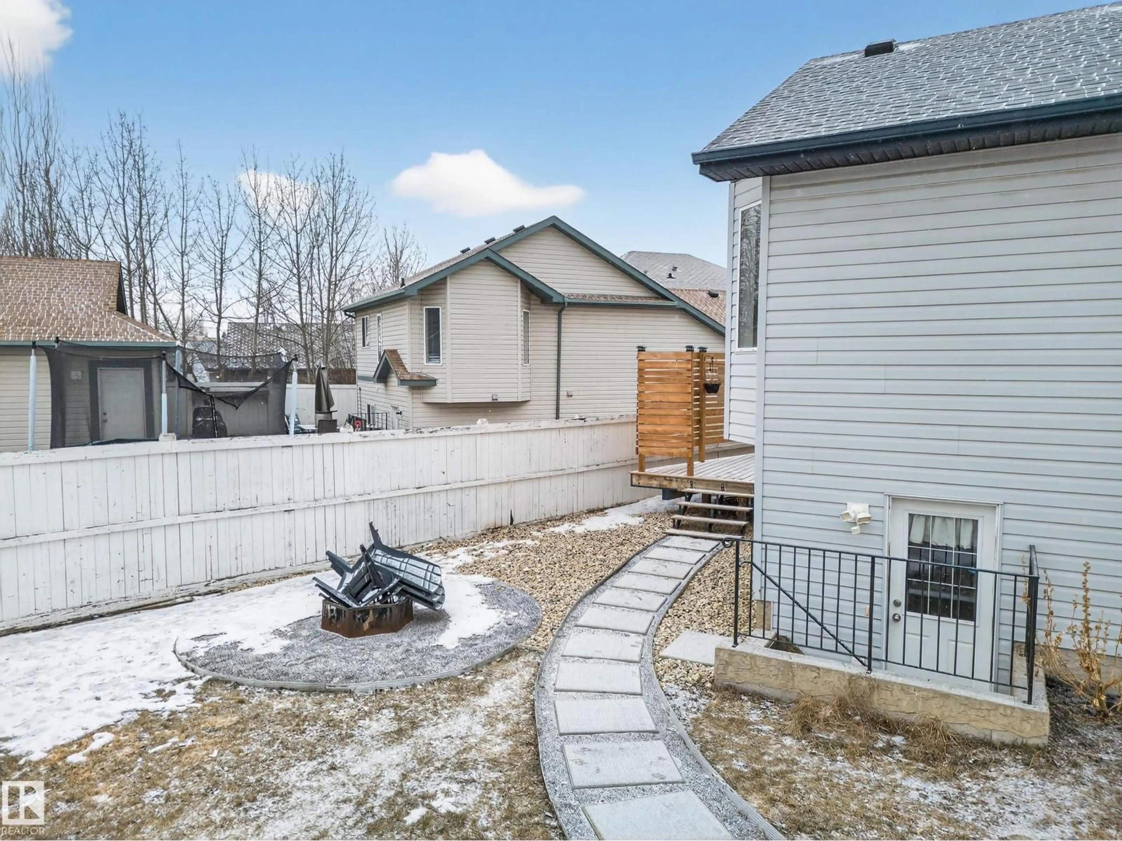Patio, street for 1665 TOMPKINS PL, Edmonton Alberta T6R2Y6