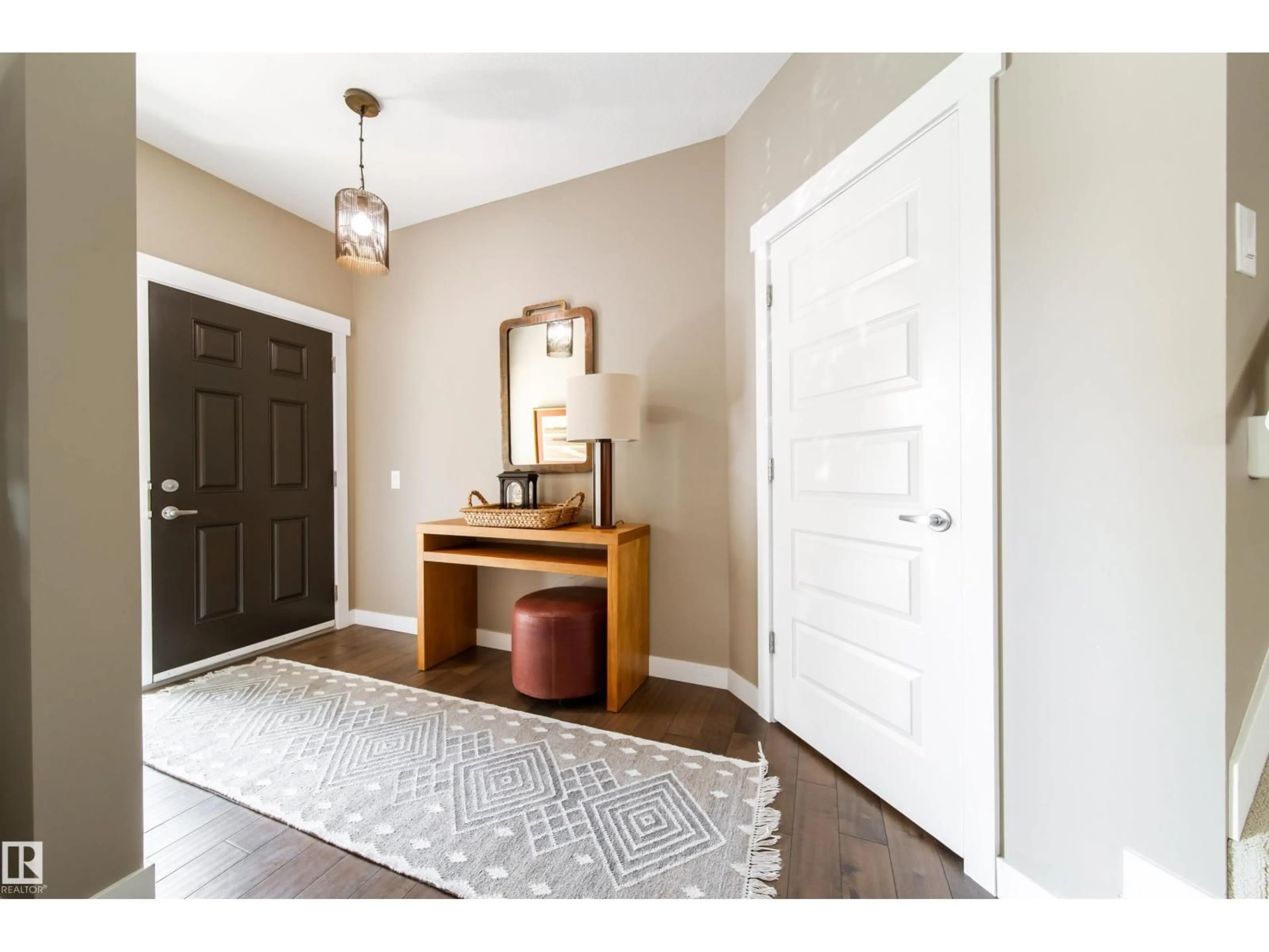 Indoor entryway for 3451 CUTLER CR, Edmonton Alberta T6W2B3