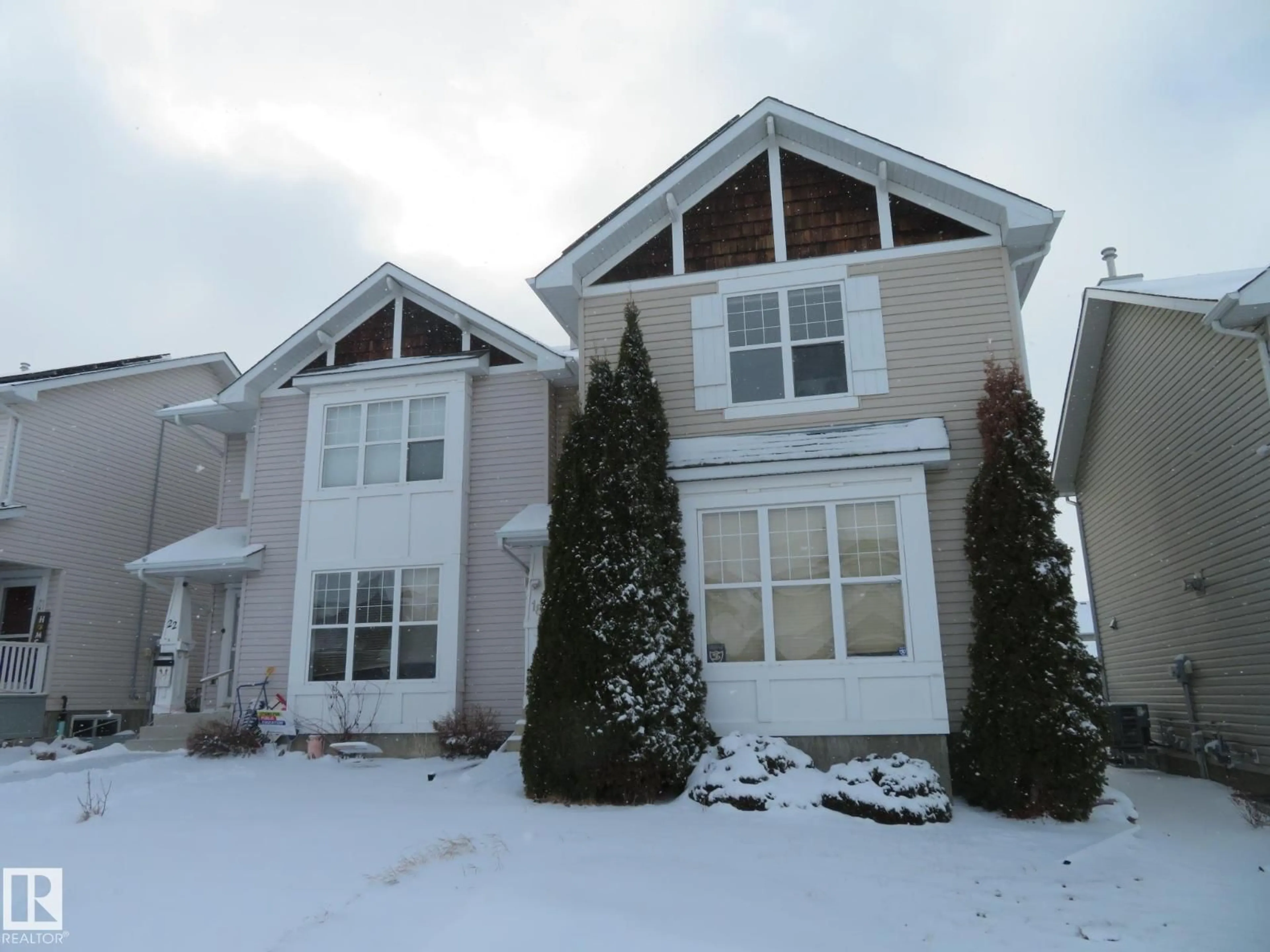 Home with vinyl exterior material, unknown for 18 CONNOR LN, Sherwood Park Alberta T8H2L5