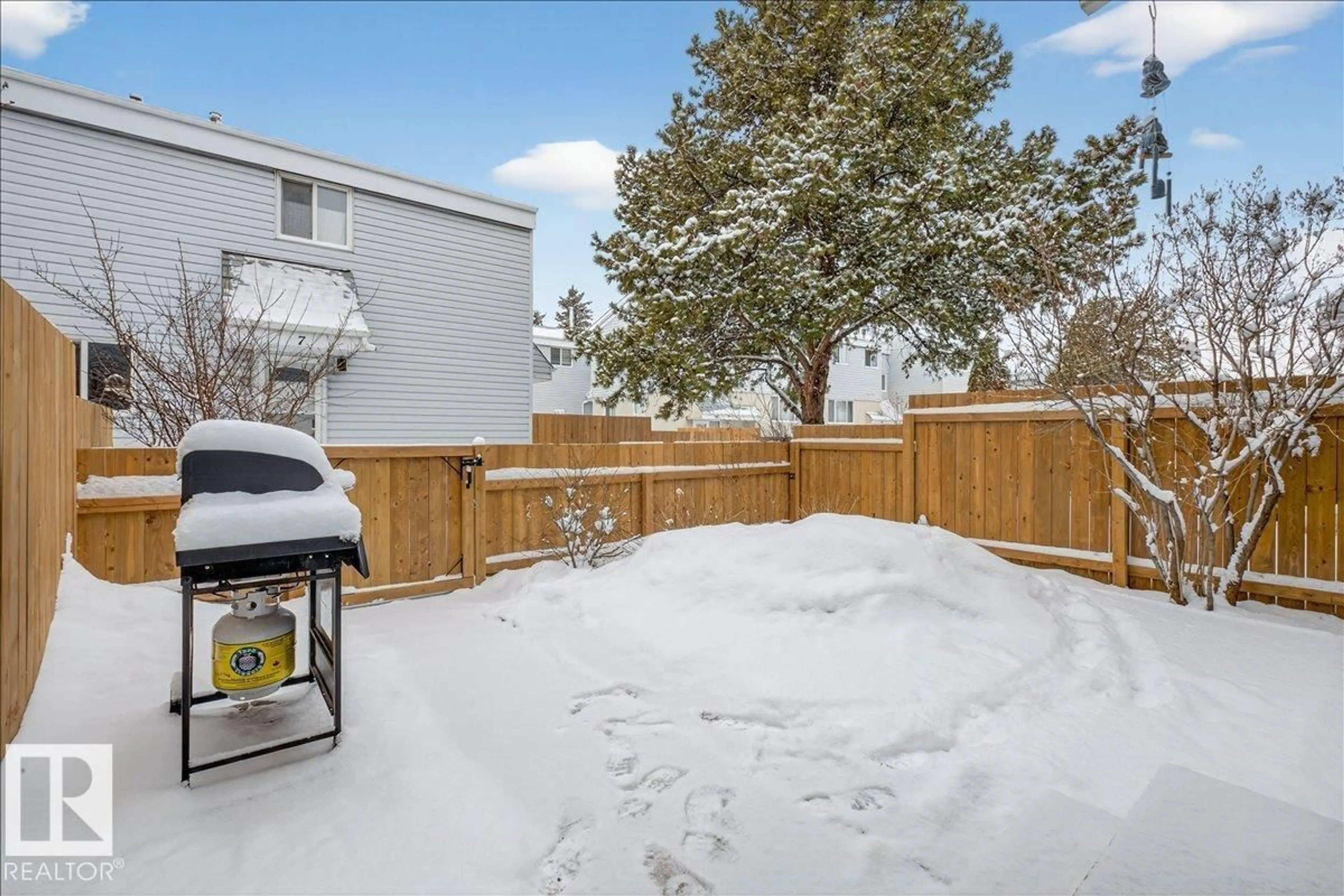 Patio, street for 2 MCLEOD PL, Edmonton Alberta T5A3A8