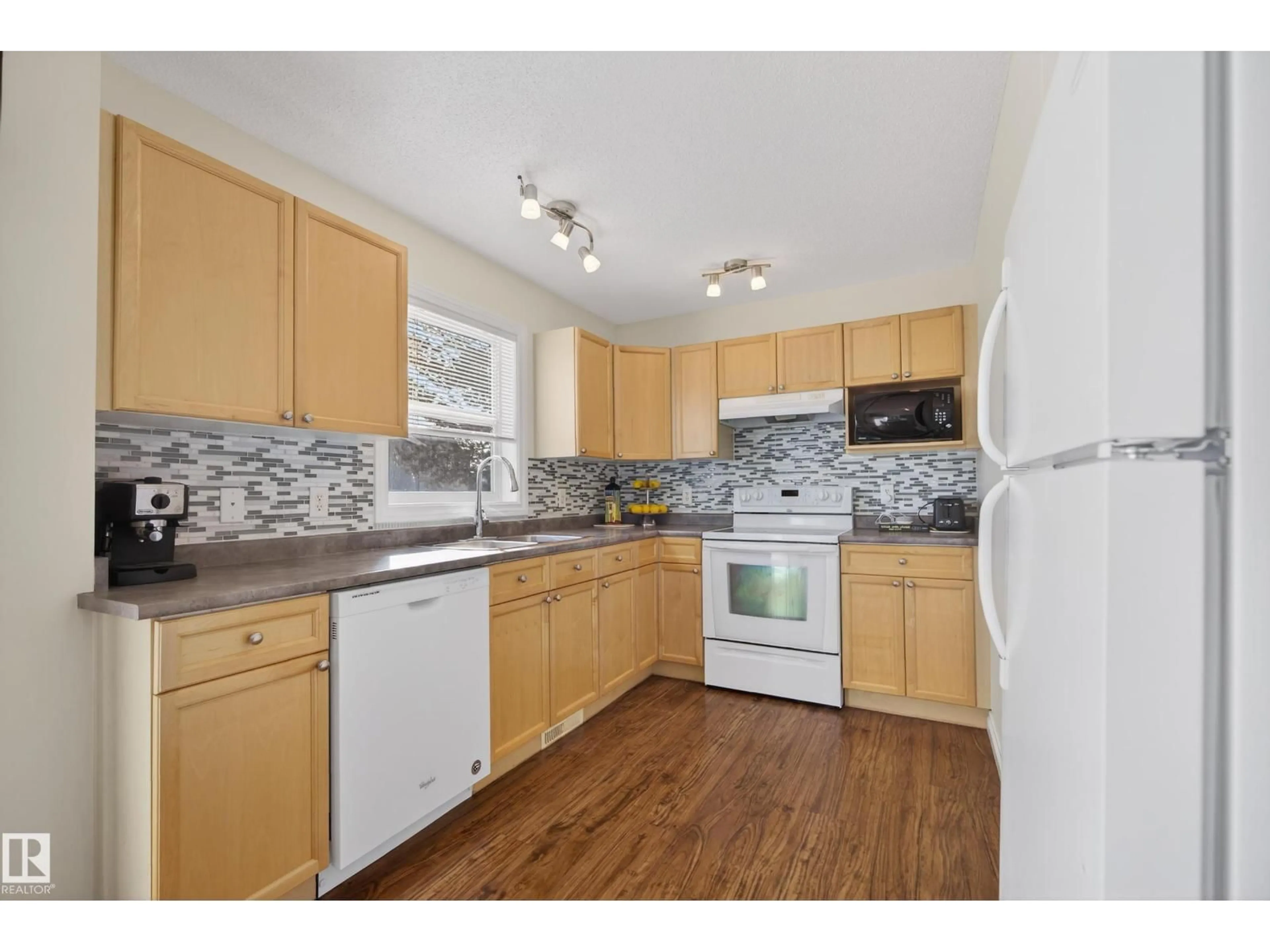 Standard kitchen, wood/laminate floor for #88 - 12050 17 AV, Edmonton Alberta T6W1X4