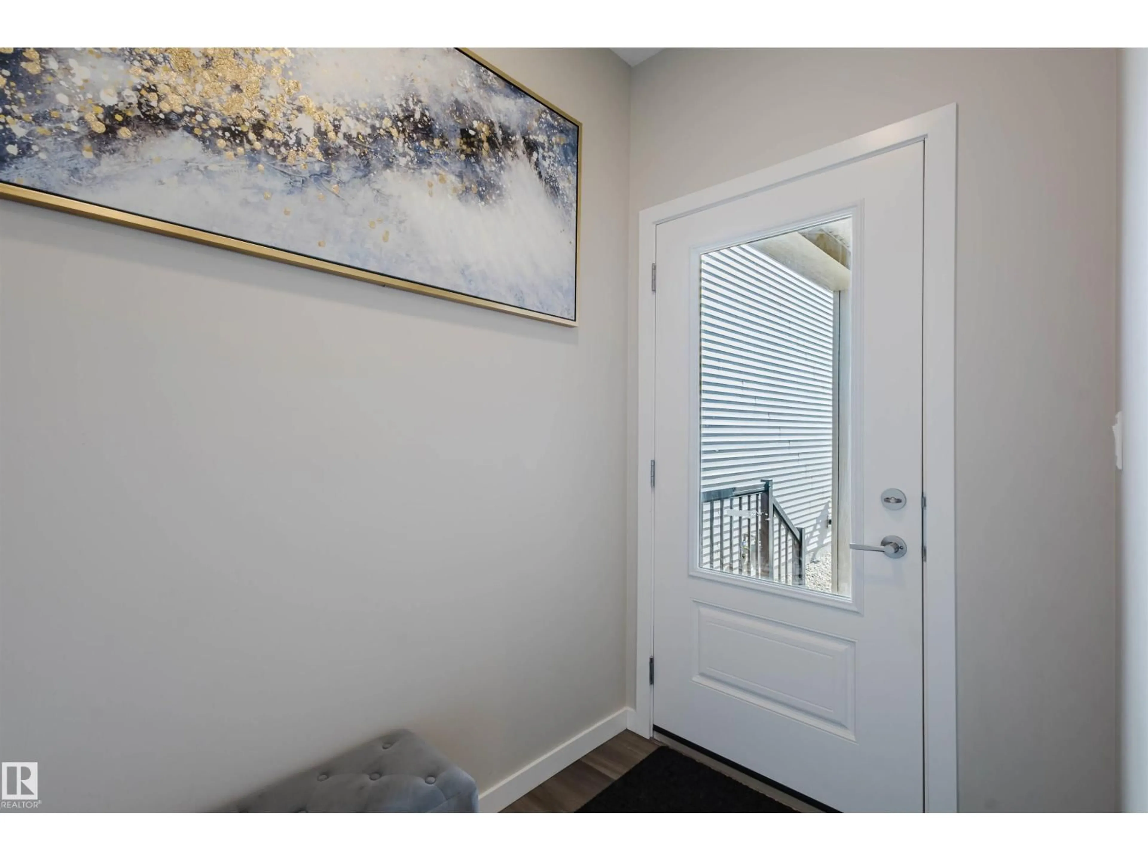 Indoor entryway for SW - 5612 HAWTHORN WY, Edmonton Alberta T6X3C1