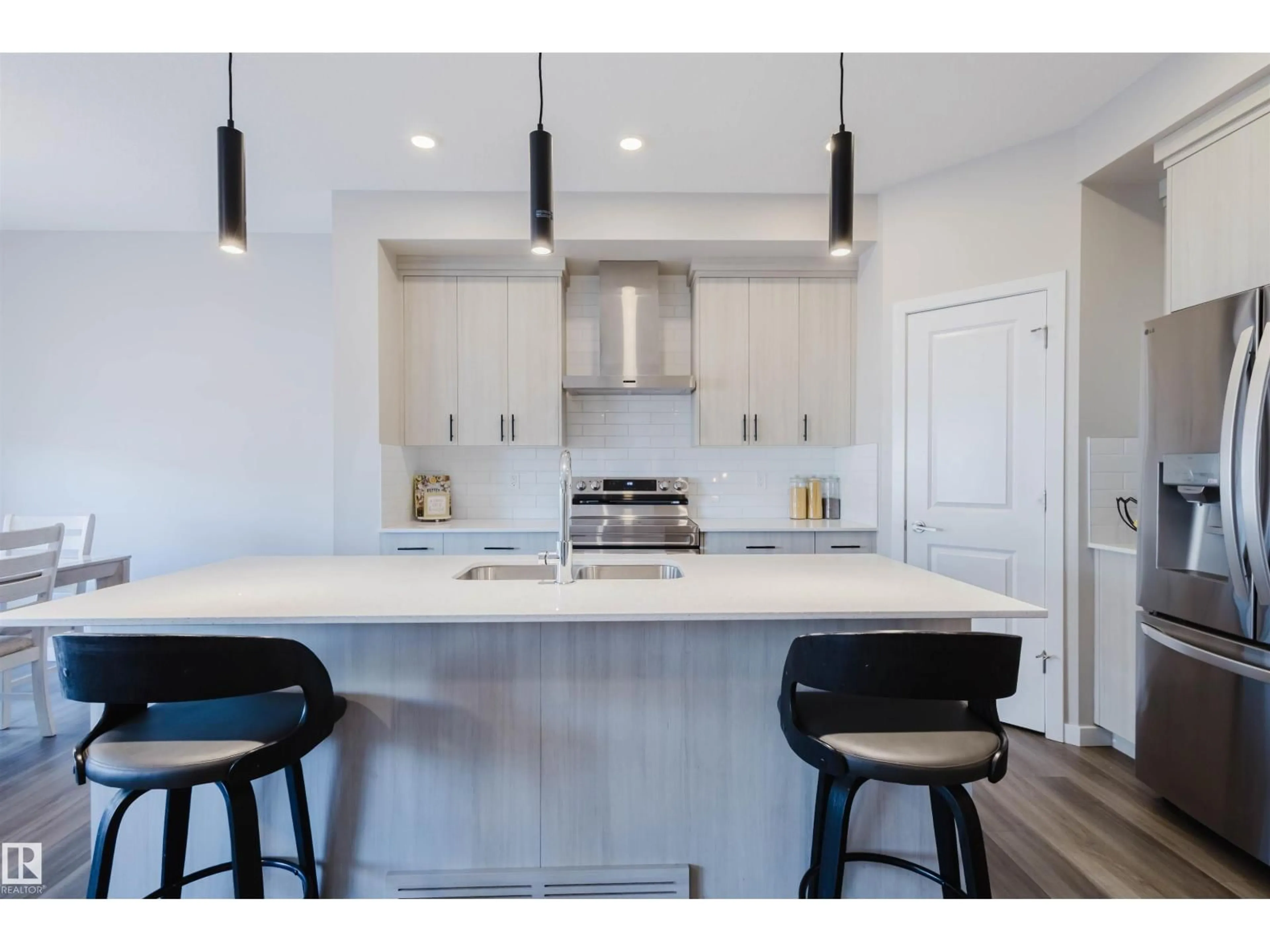 Open concept kitchen, unknown for SW - 5612 HAWTHORN WY, Edmonton Alberta T6X3C1