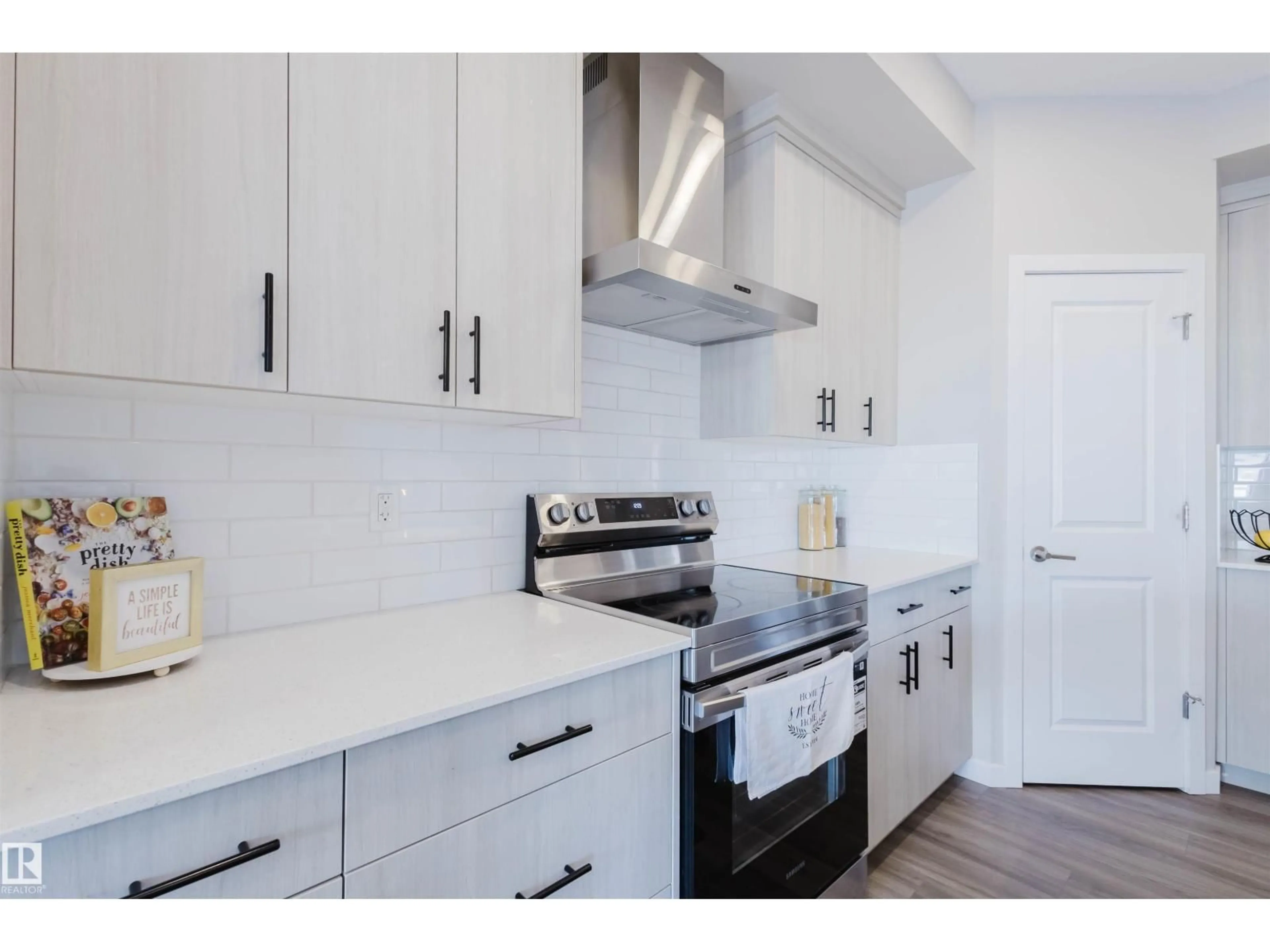 Open concept kitchen, unknown for SW - 5612 HAWTHORN WY, Edmonton Alberta T6X3C1