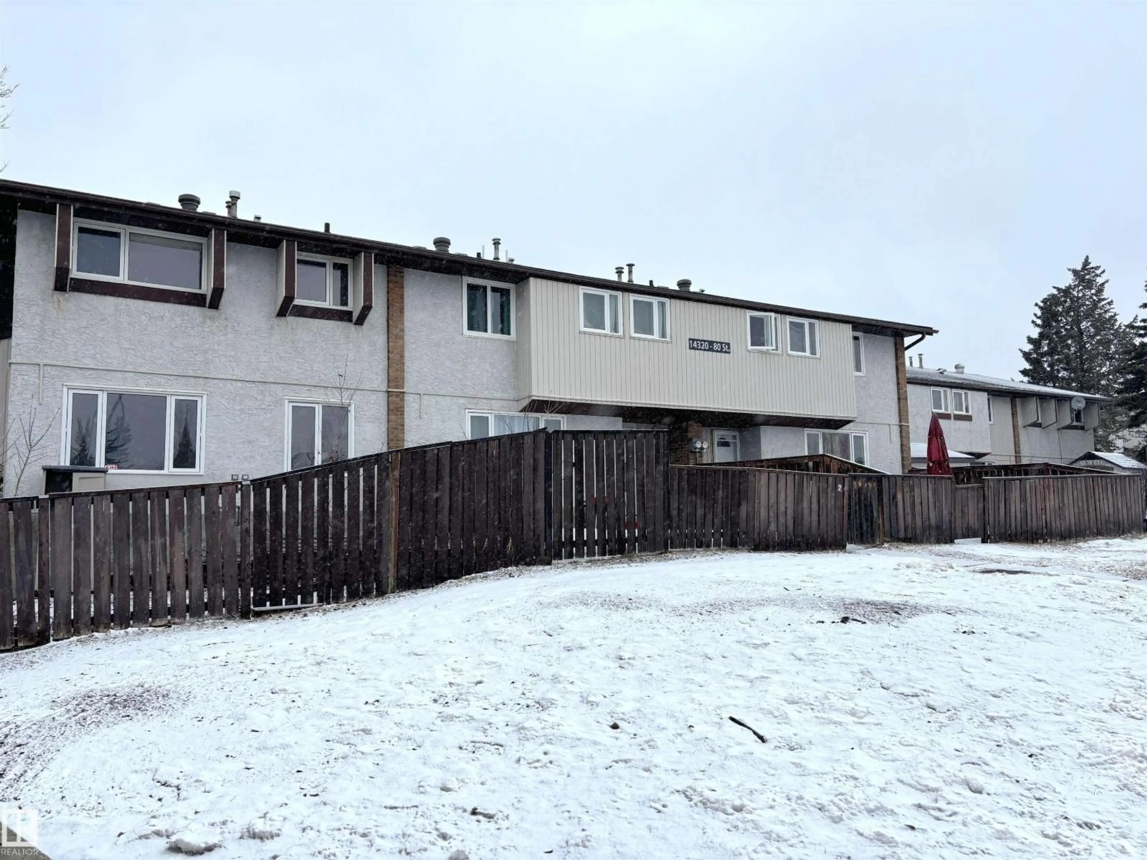 A pic from outside/outdoor area/front of a property/back of a property/a pic from drone, unknown for 14320 80 ST, Edmonton Alberta T5C1L6