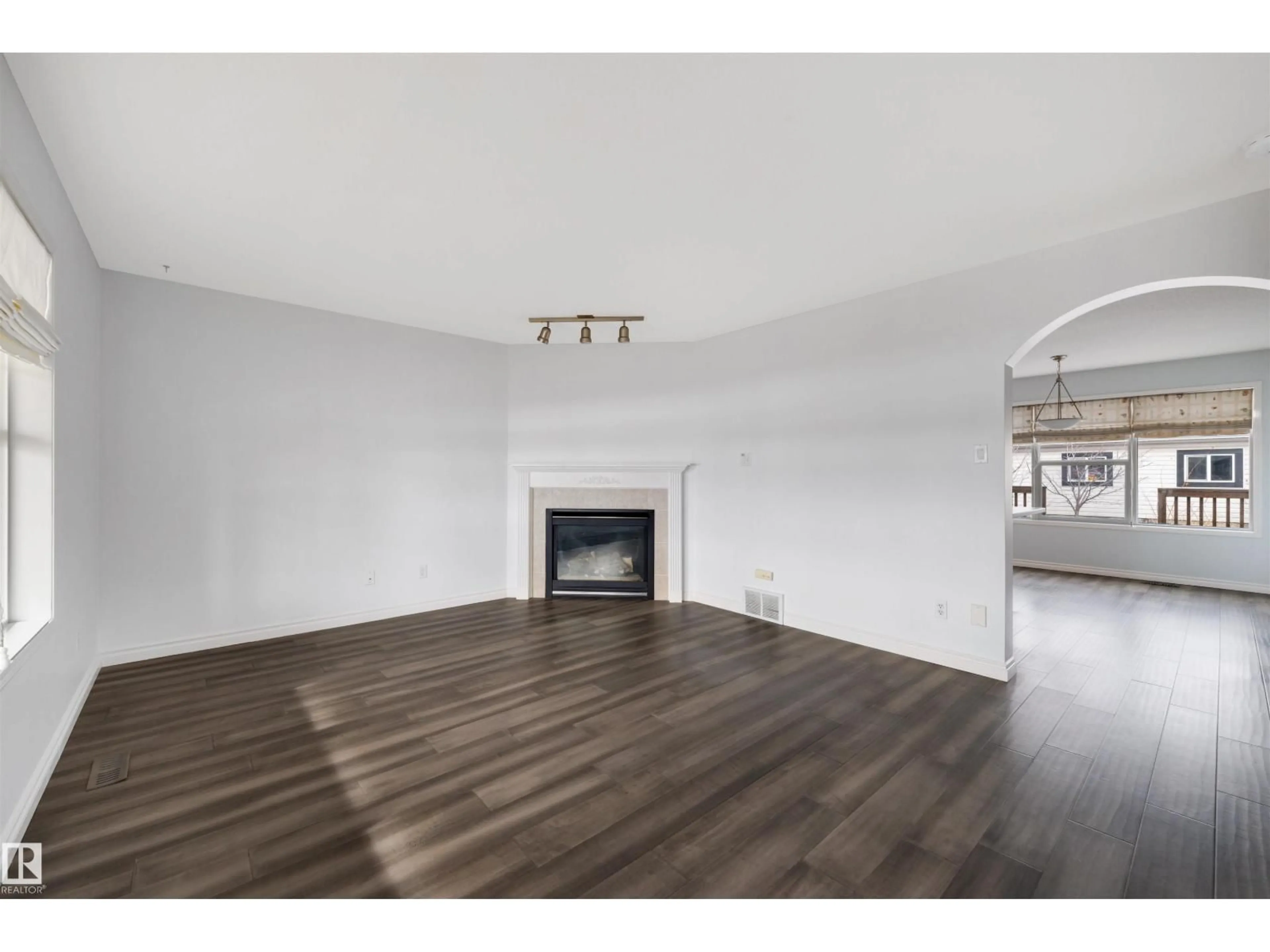 A pic of a room for NW NW - 1782 TOMLINSON CM, Edmonton Alberta T6R2W4