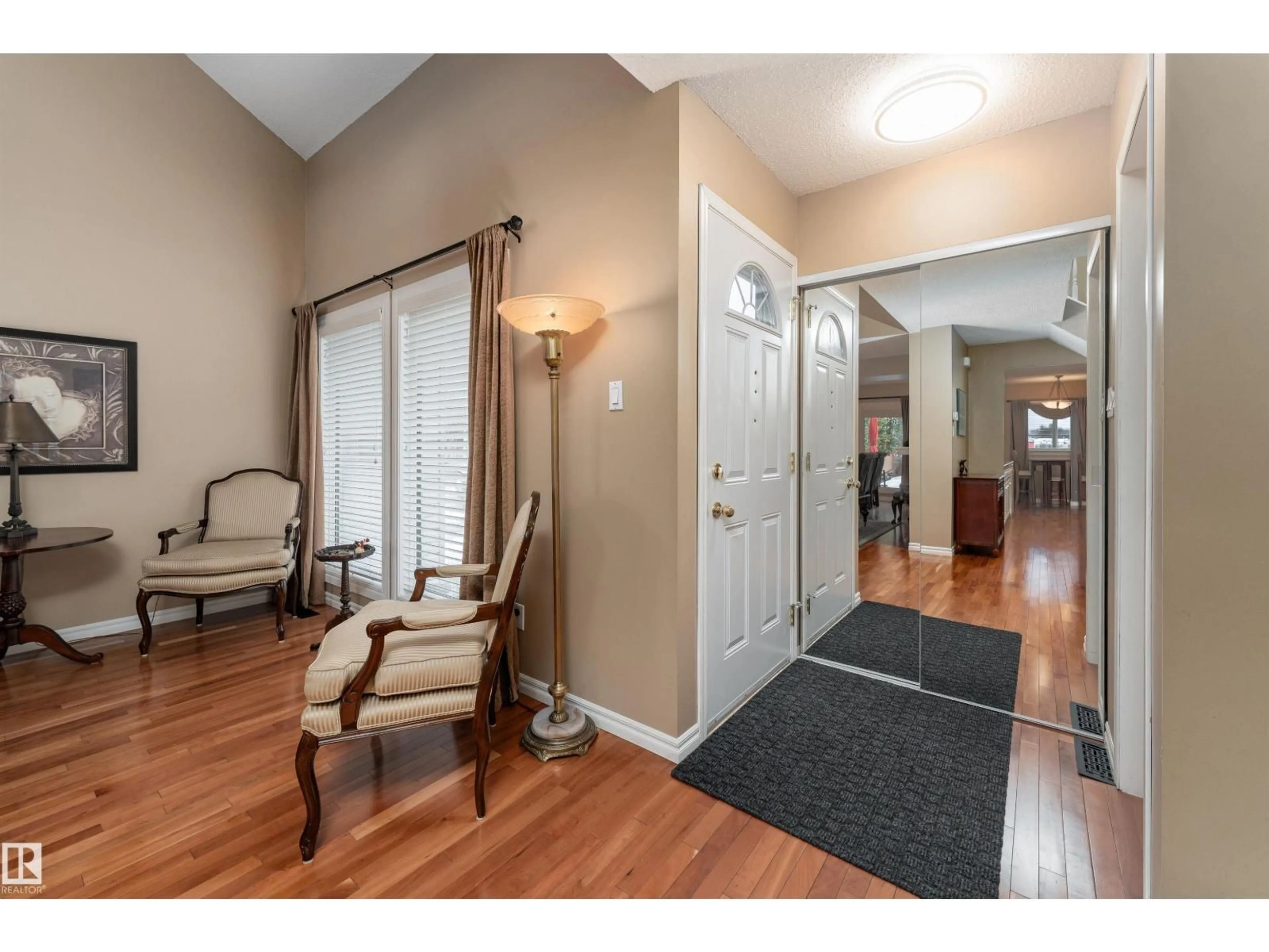 Indoor entryway for #6 - 2020 105 ST, Edmonton Alberta T6J5J2