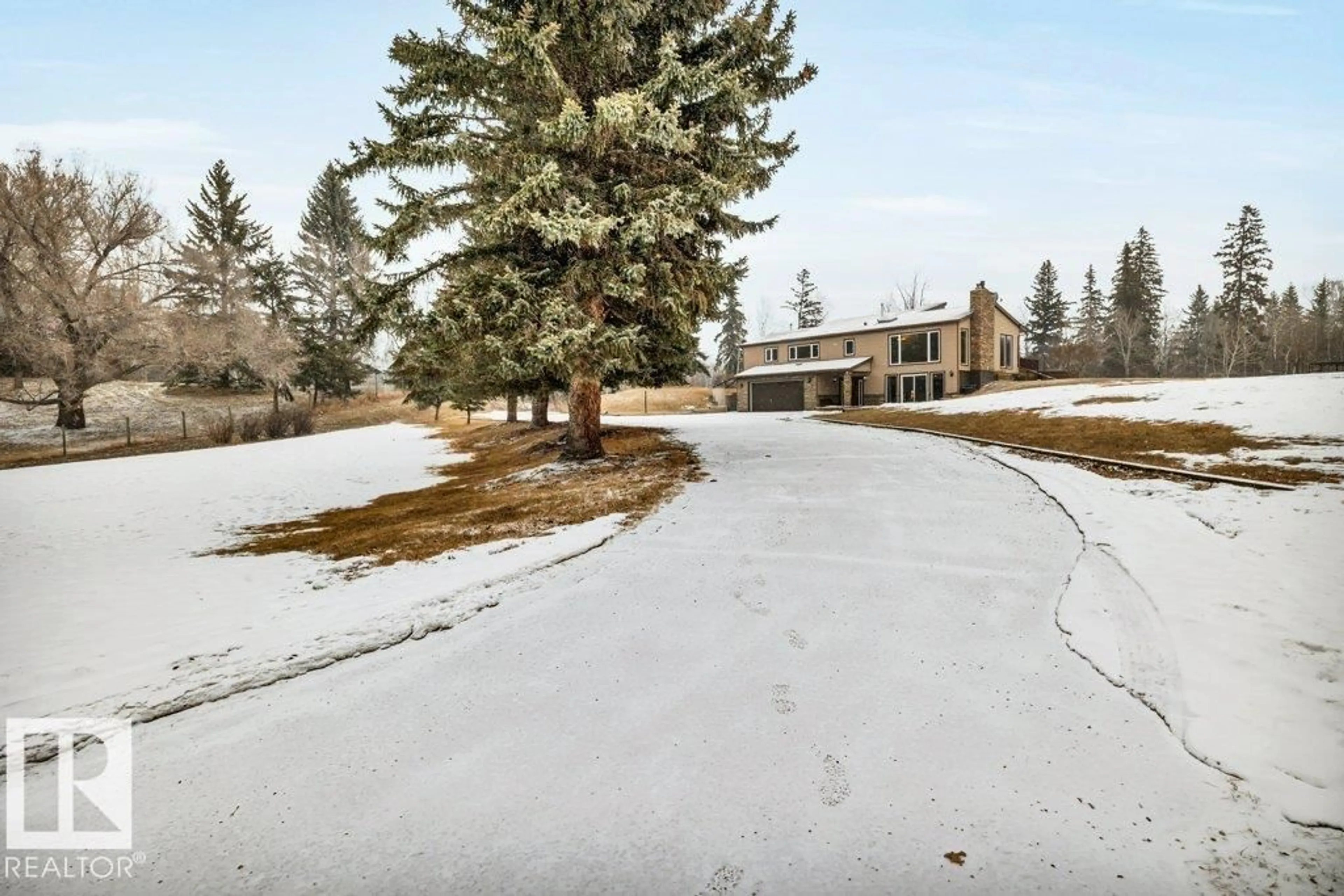 Unknown for 8 - 26120 TWP RD 511, Rural Parkland County Alberta T7Y1B8