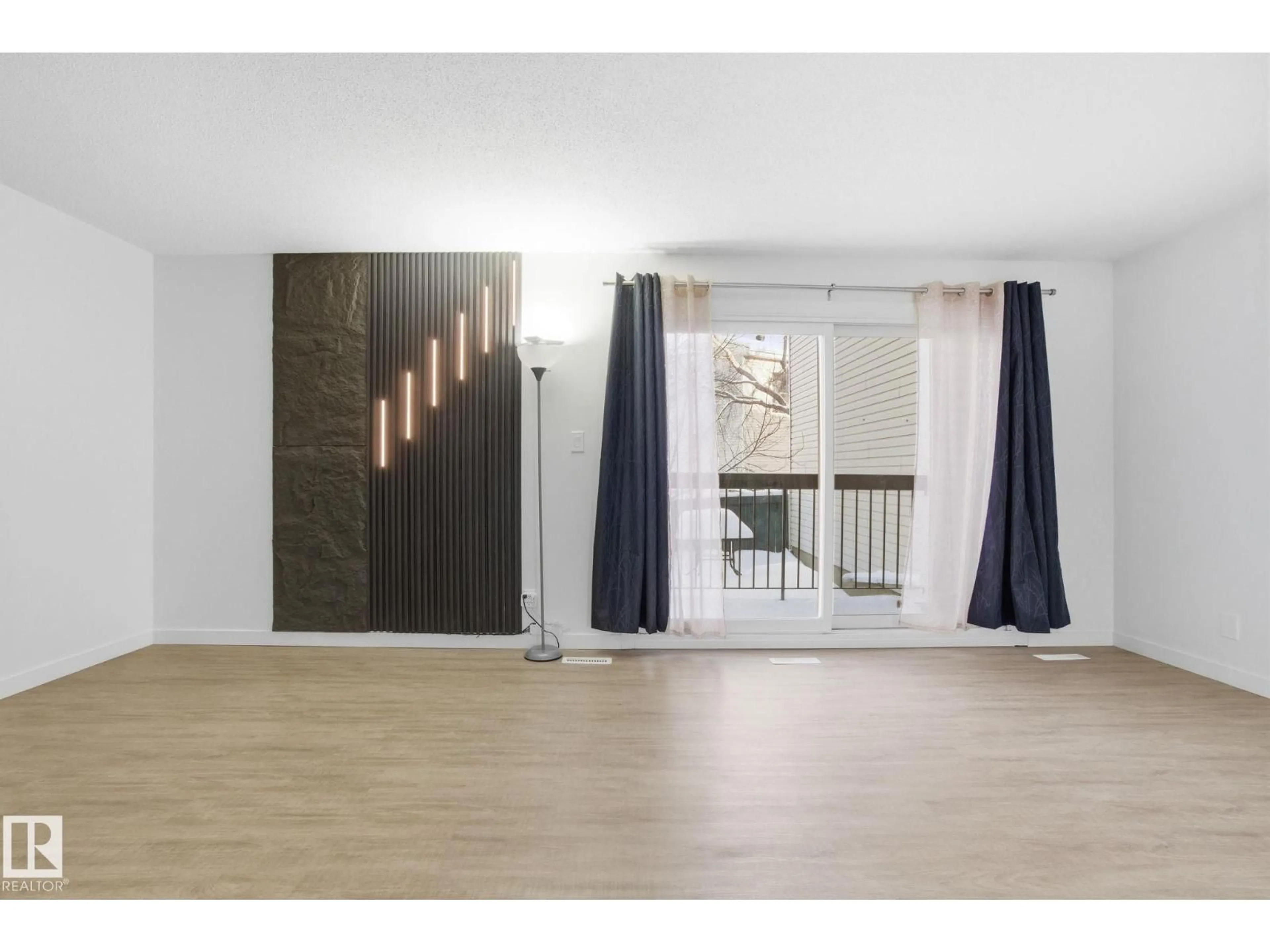 Unknown for 5538 145 AV, Edmonton Alberta T5A3R3