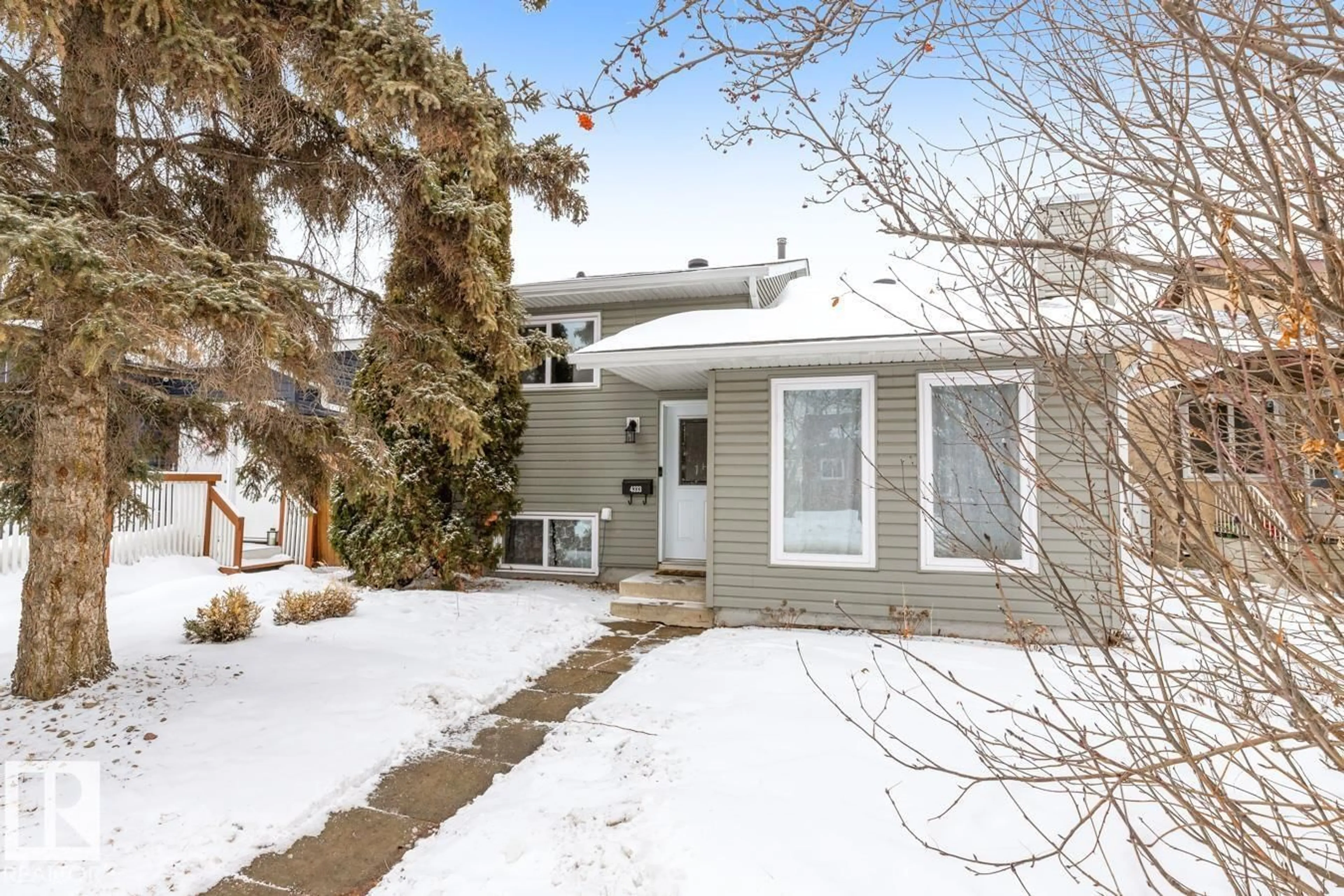 Unknown for 4333 38 ST, Edmonton Alberta T6L5A6