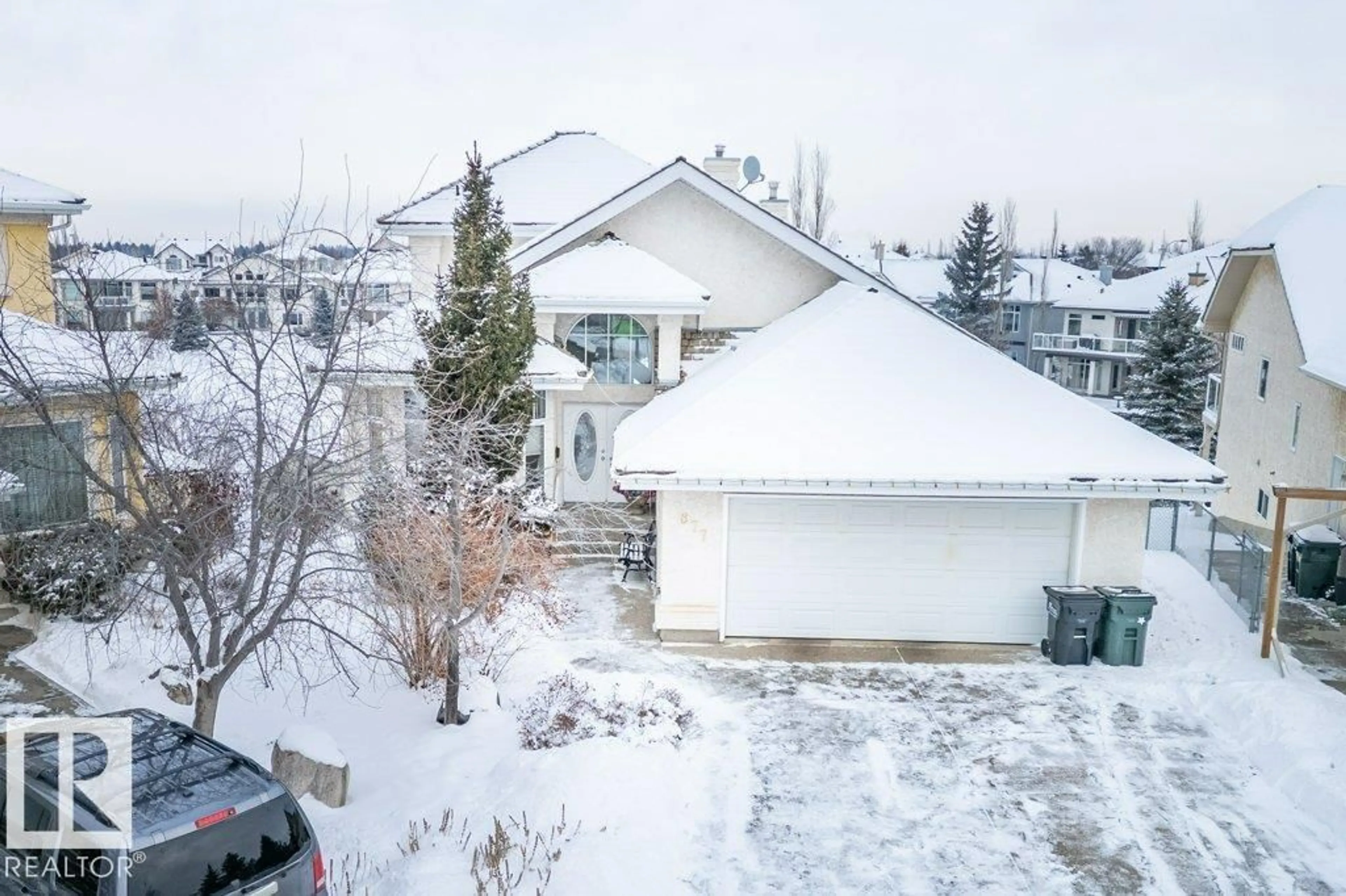 A pic from outside/outdoor area/front of a property/back of a property/a pic from drone, street for 877 NOTTINGHAM BV, Sherwood Park Alberta T8A5Z5